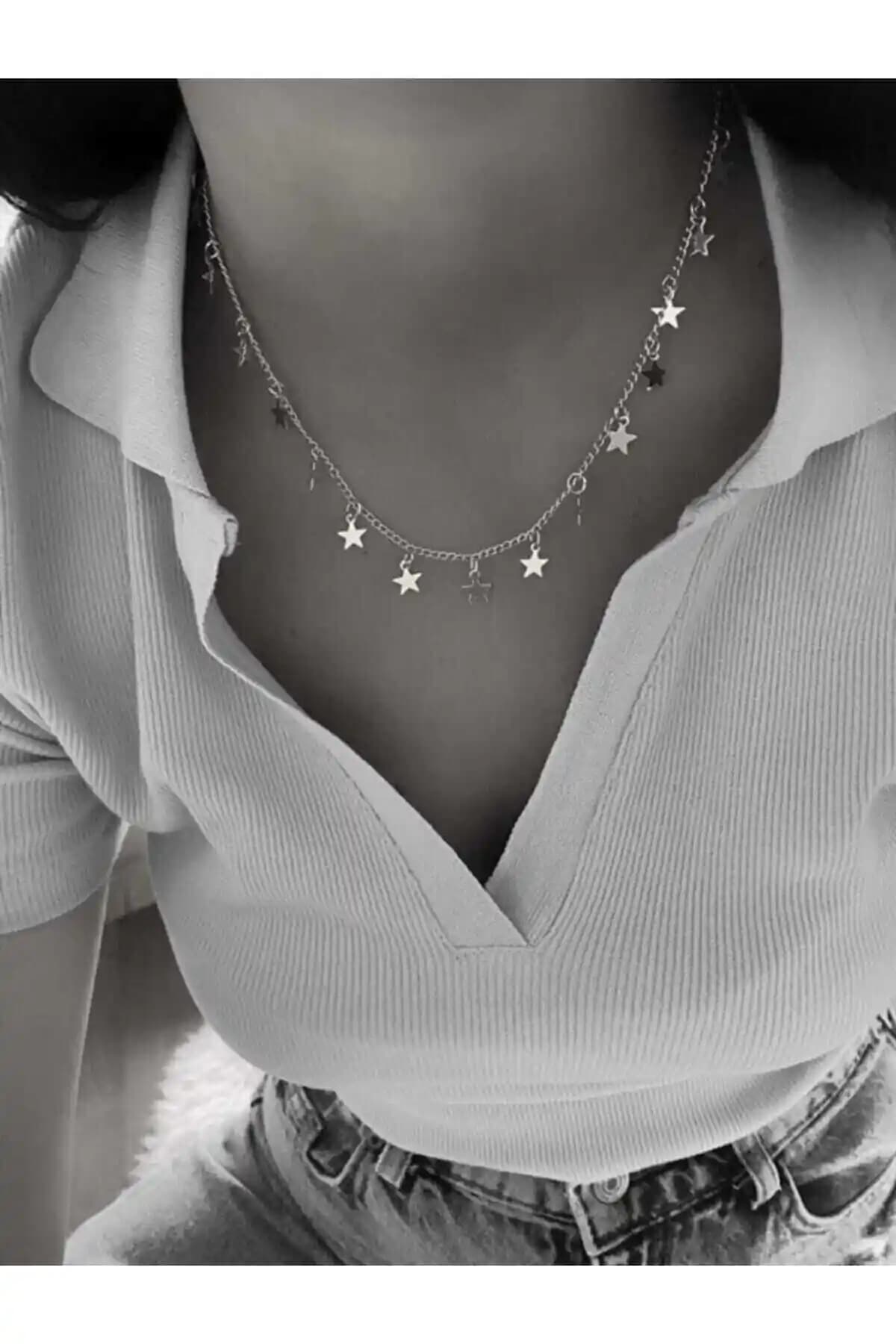 Everglow Jewelry Çoklu Yıldız Gümüş Kaplama Kolye: Modern ve Zarif Takı Tasarımı