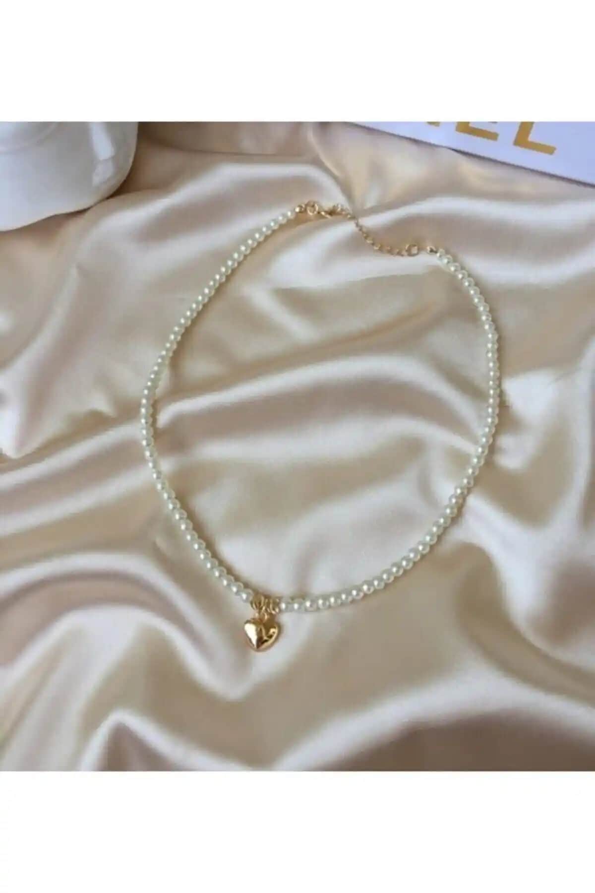 Everglow Jewelry İncili Altın Kalp Uçlu Kolye: Zarif ve Anlamlı Takı Seçeneği