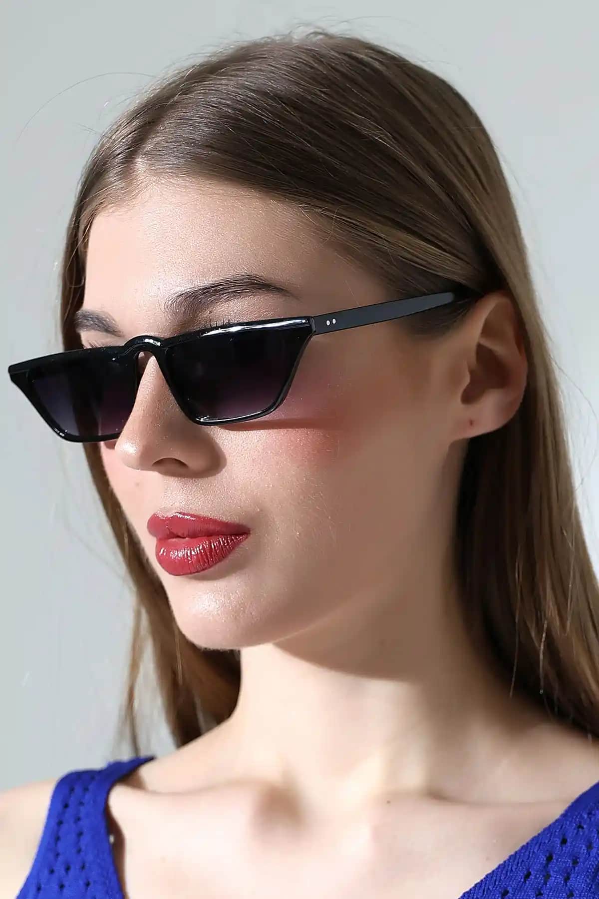 Eyesofia Sofia Siyah Güneş Gözlüğü Modern ve Fonksiyonel Tasarım Detaylarıyla