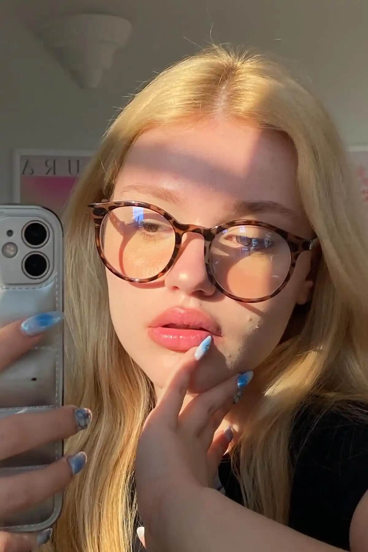 FALAN EYEWEAR Zeok Ka<dı>n Blue Block Gözlük Şık ve Fonksiyonel Tasarımıyla Günlük Kullanım İçin Uygun