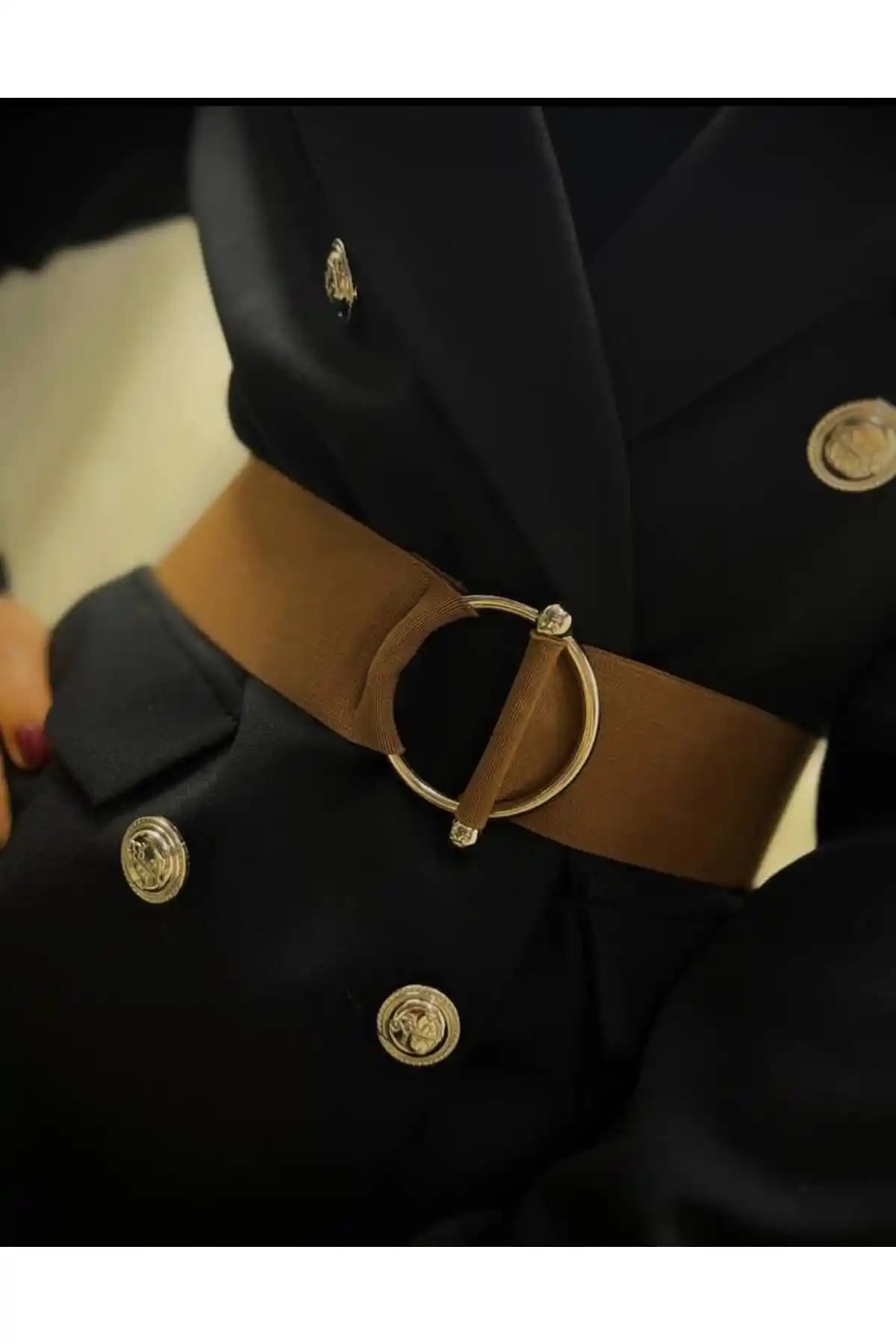 Fiori Elastik Kadın Kemeri: Şıklık ve Konforu Bir Arada Sunan Zarif Tasarım