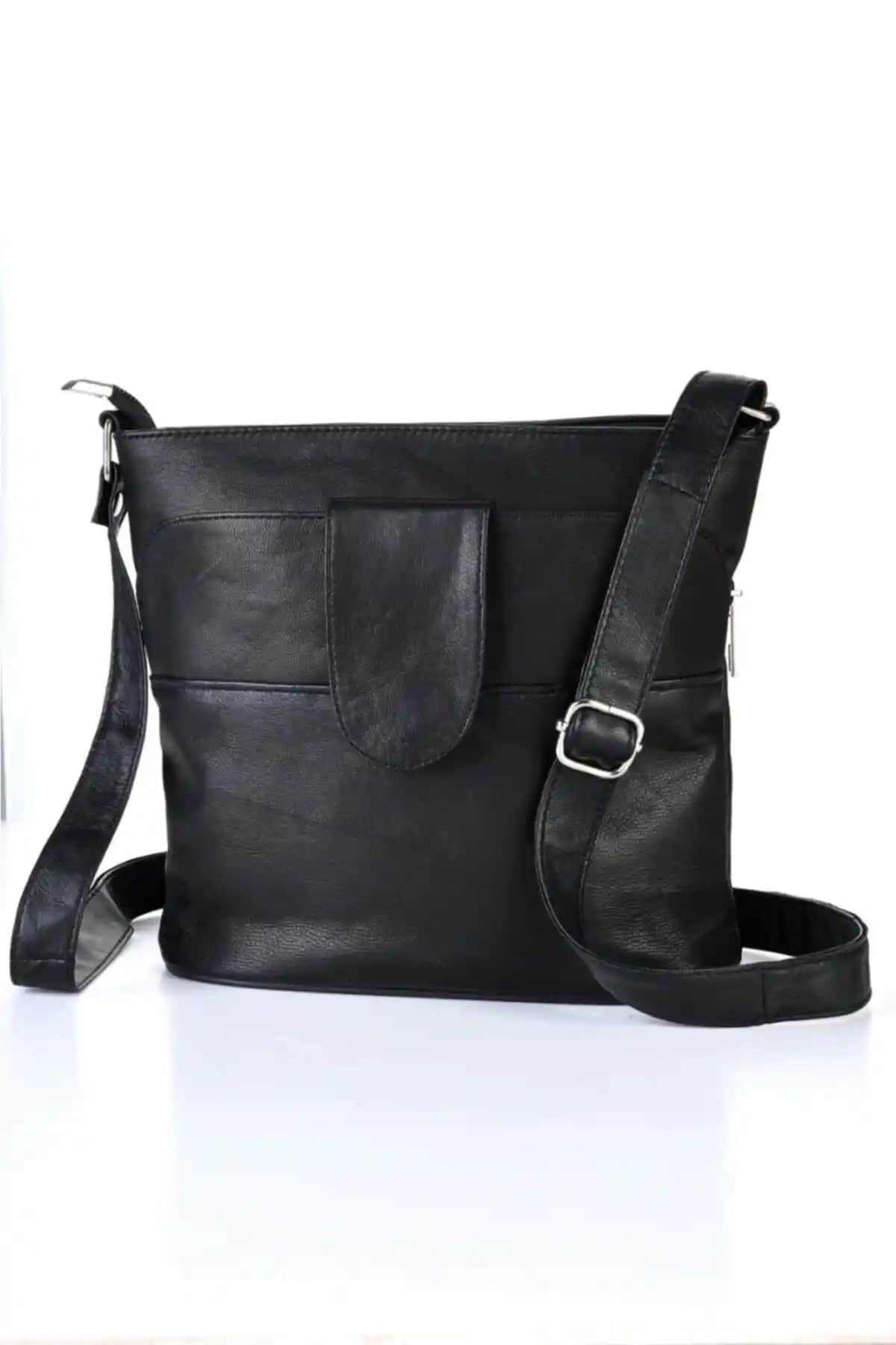 Fubileather ve Stevis Leathra Hakiki Deri Çantaların Karşılaştırması