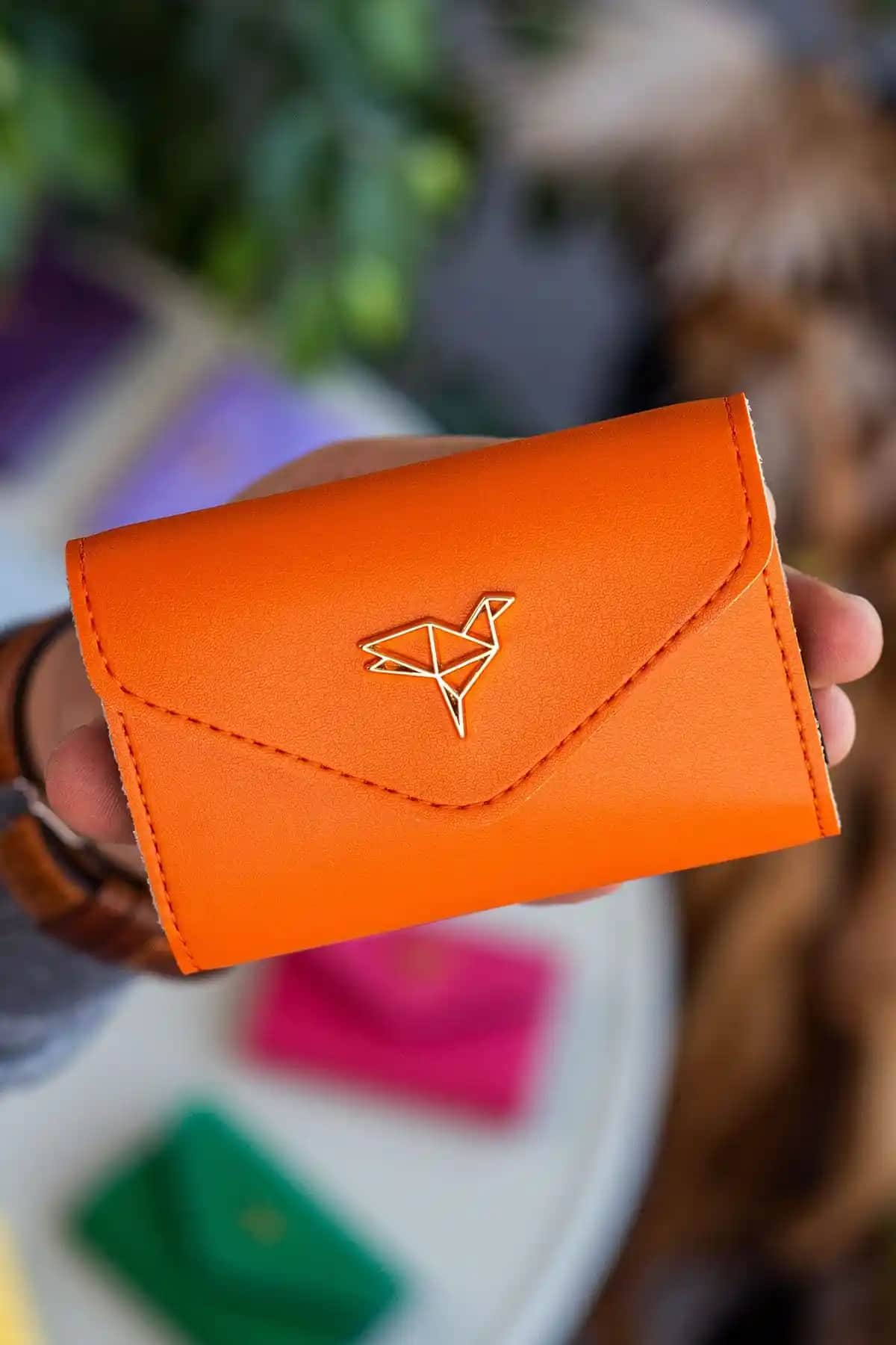 Garbalia Lviv Vegan Deri Kadın Cüzdanı: Şık ve Pratik Akordiyon Tasarımıyla Günlük Kullanım İçin Mükemmel