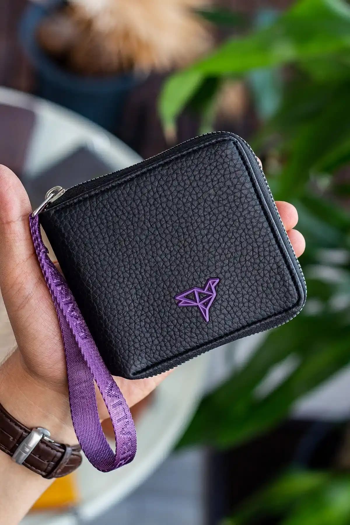 Garbalia Nora ve STD Shelby Mor Cüzdan Karşılaştırması: Hangi Model Size Uygun