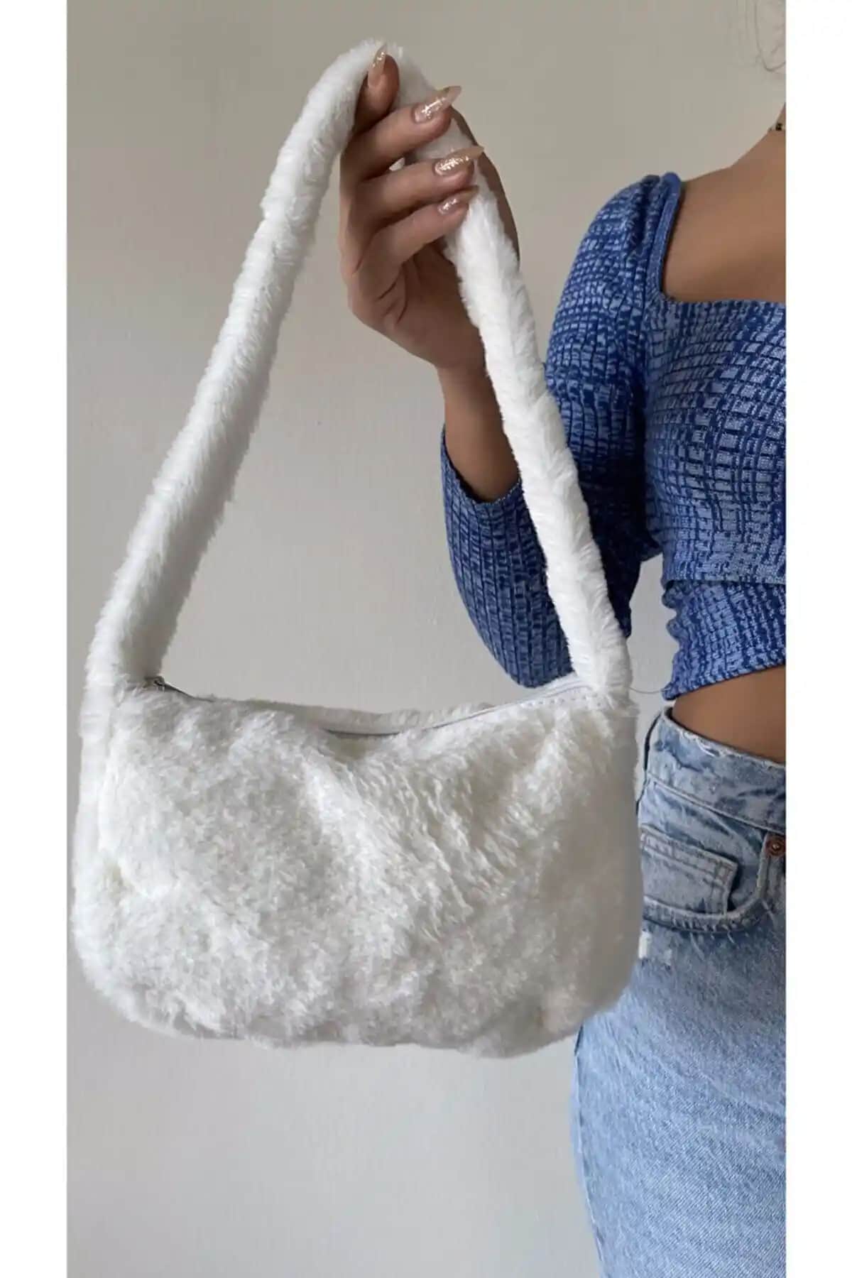 Genel Markalar Beyaz Peluş Tüylü Baget Çanta Günlük Kullanım ve Şıklık İçin Uygun