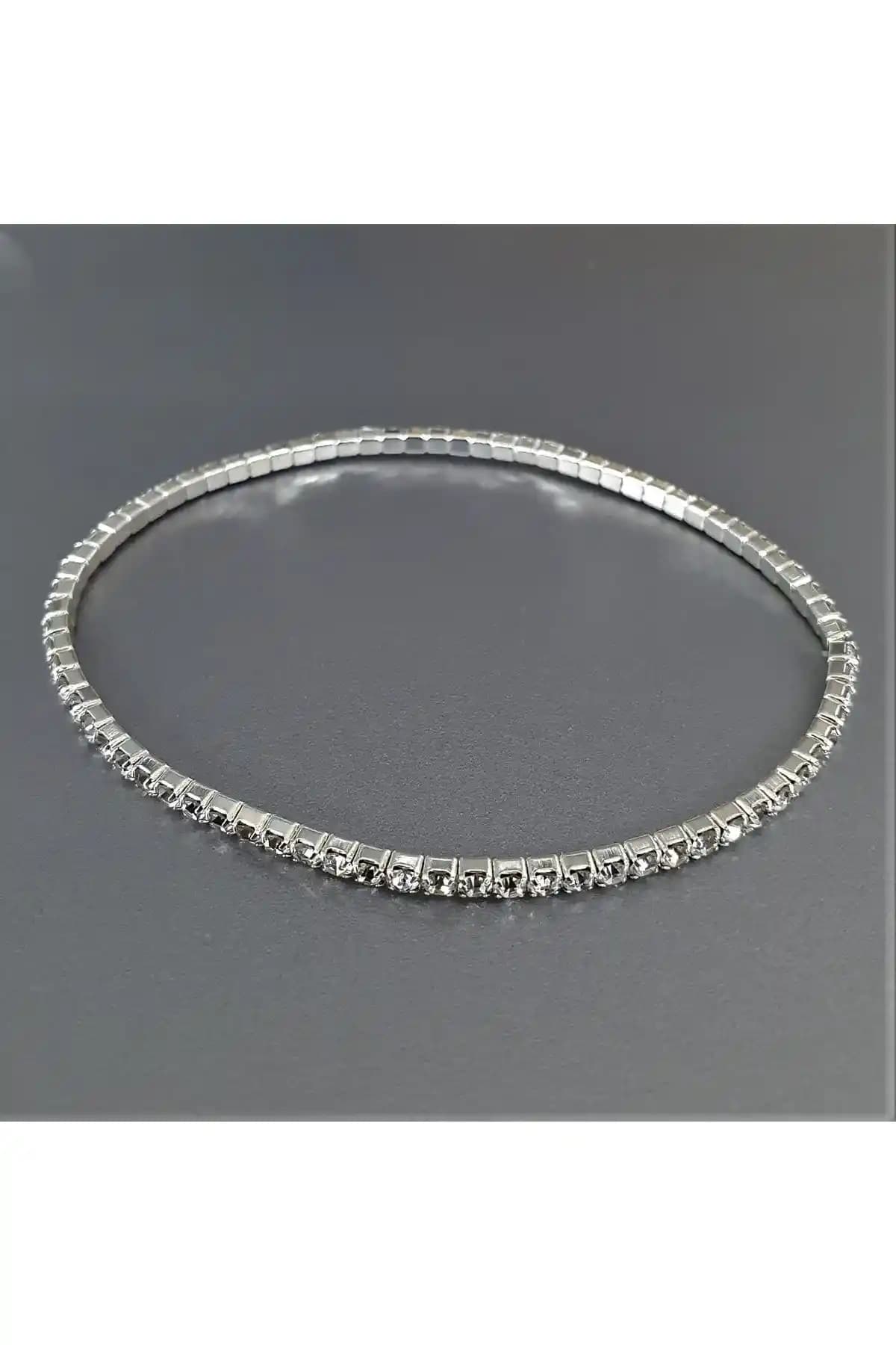 Genel Markalar Tam Tur Gümüş 2mm Taşlı Esnek Su Yolu Bileklik Özellikleri ve Kullanım İpuçları