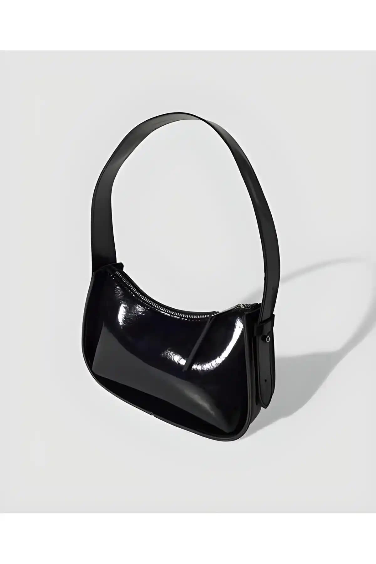 Günlük ve İş İçin Uygun Siyah Rugan Çanta Karşılaştırması