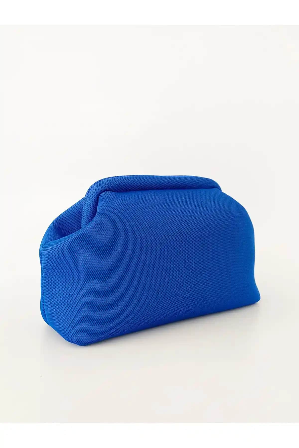 HEYBE Kadın Mavi Clutch El Çantası Şıklık ve Fonksiyonellik Bir Arada