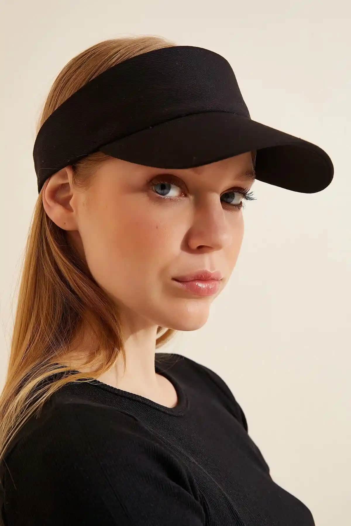 İki UV Koruyucu Vizör Kasketin Detaylı Karşılaştırması ve Kullanıcı Yorumları