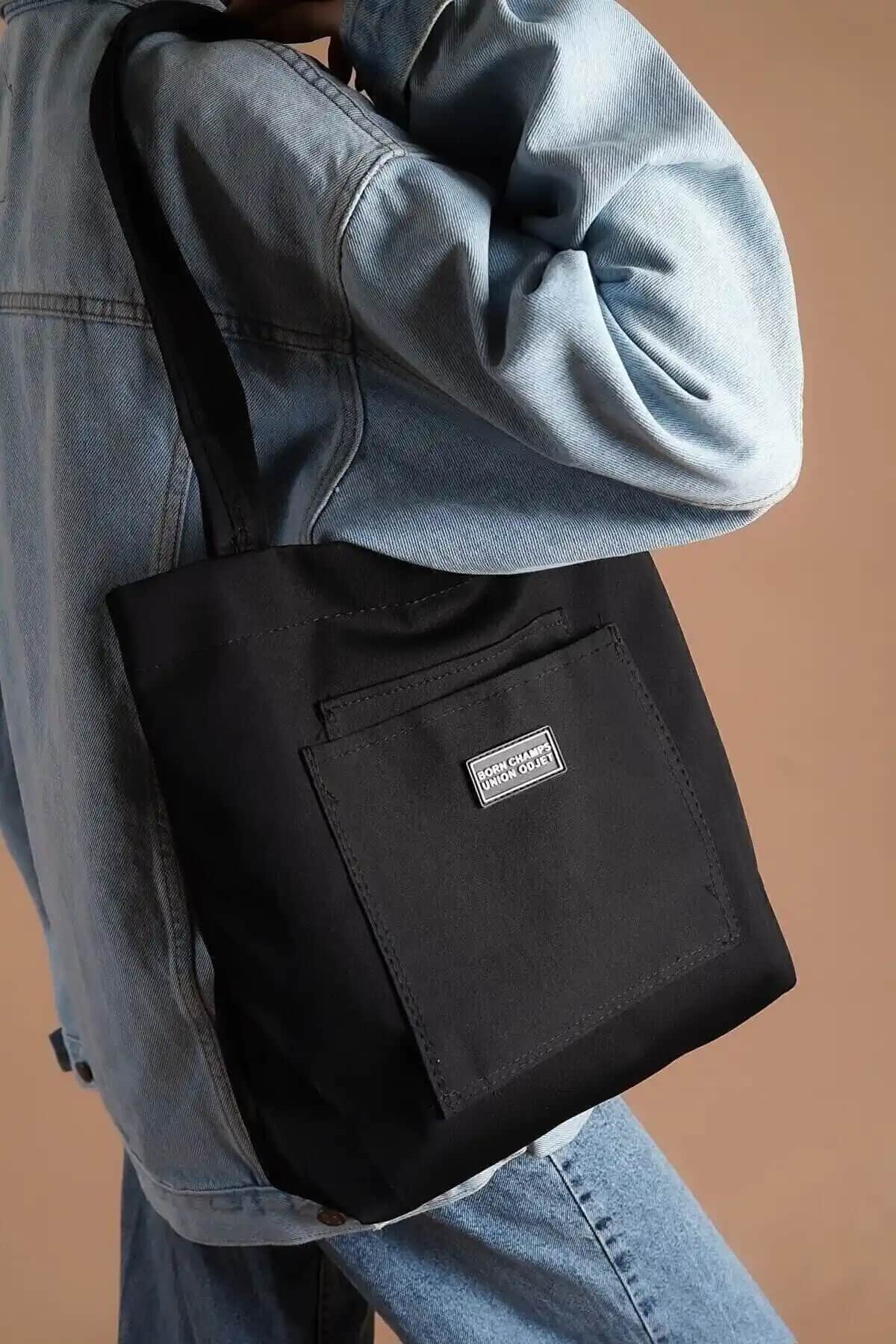 IŞILTI COLLECTİON ve SOHO Çanta Karşılaştırması: Özellikler ve Kullanım İpuçları