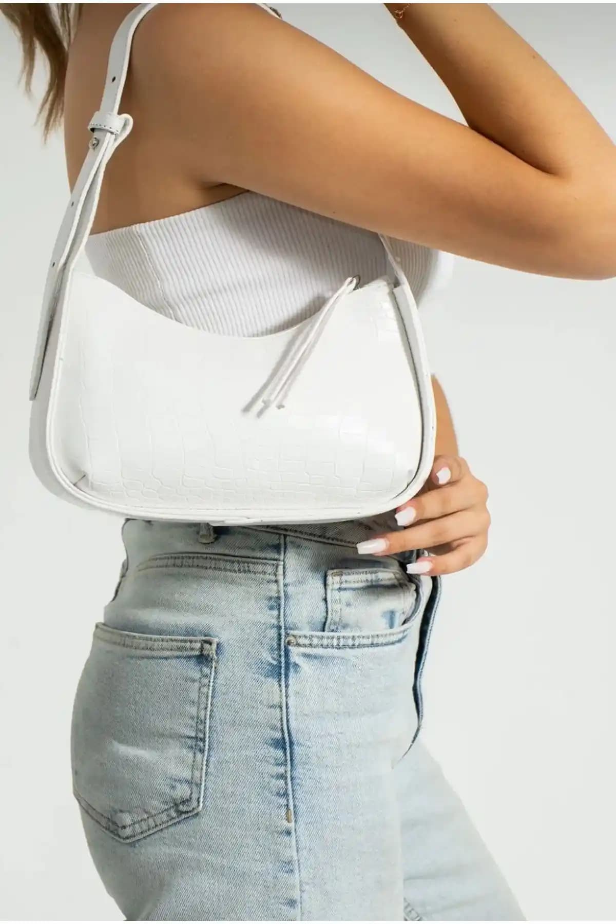 Kadın Çanta Karşılaştırması: Heaven Style Kroko Desenli ve Mybag Rugan Deri Modelleri