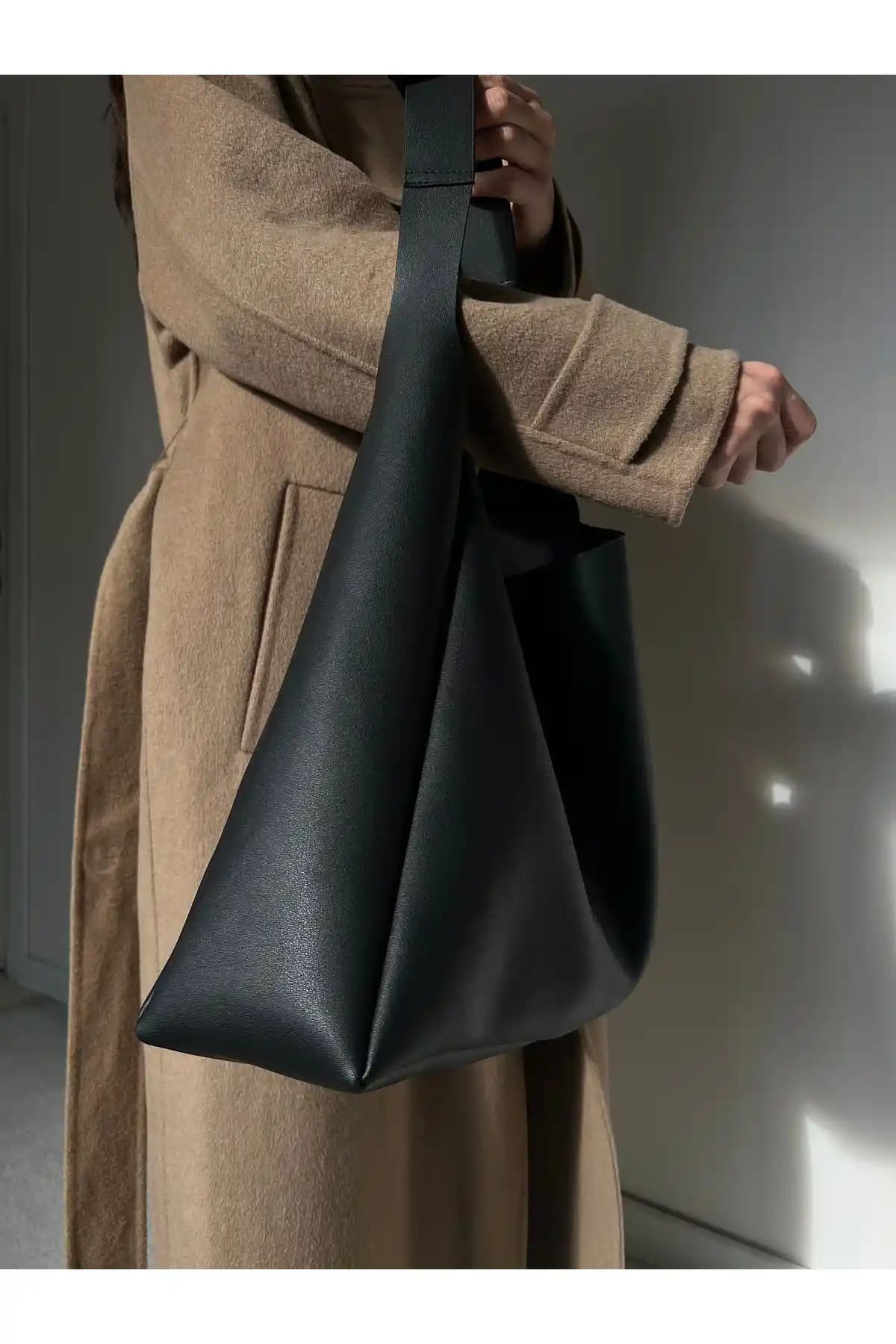 Kadın Çantası Karşılaştırması: Coaksco Shopper ve DEZ STORE Omuz Çantası Özellikleri