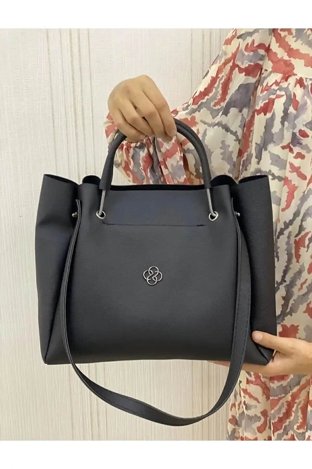 Kadınlar İçin Şık ve İşlevsel Suni Deri Omuz Çantası - Modern Tasarım ve Geniş İç Hacim