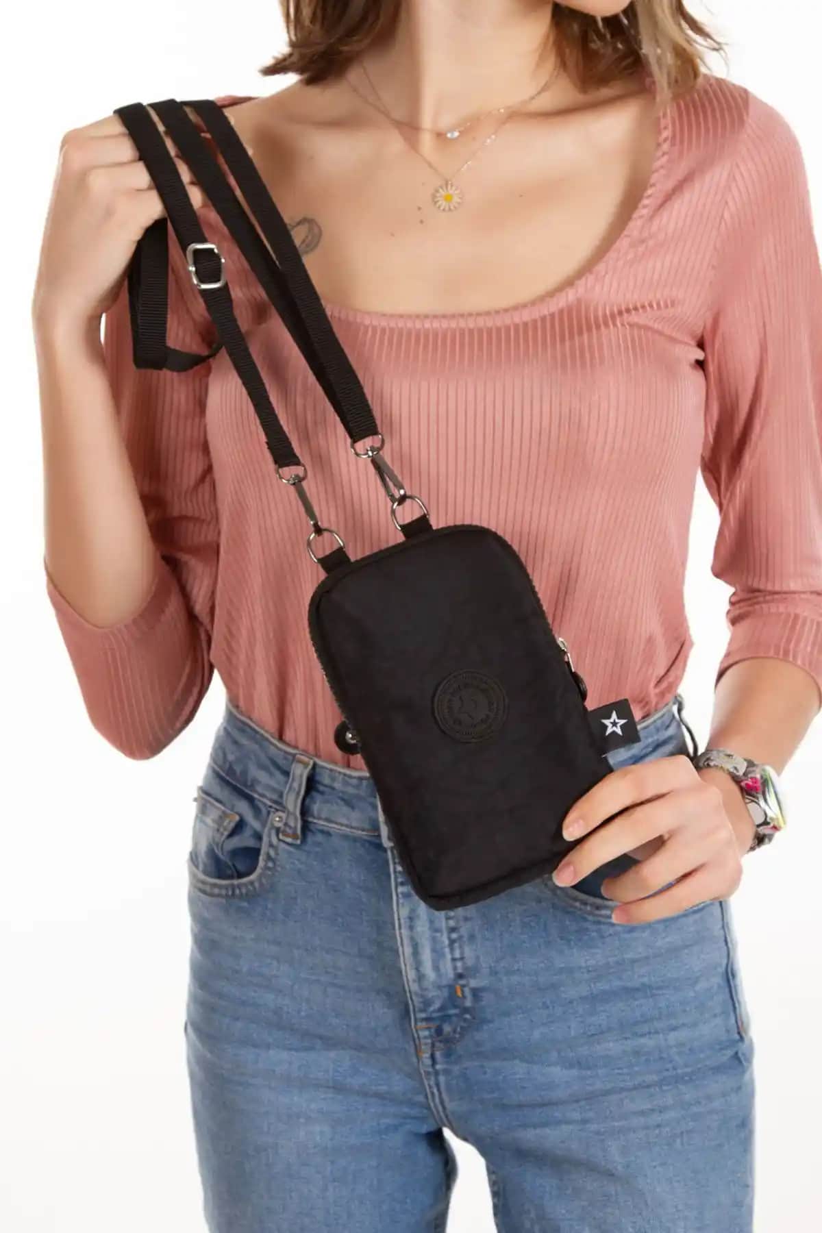 Kadınlar İçin Yeni Nesil Mini Omuz ve Bel Çantası Şıklık ve Fonksiyonellik Sunar