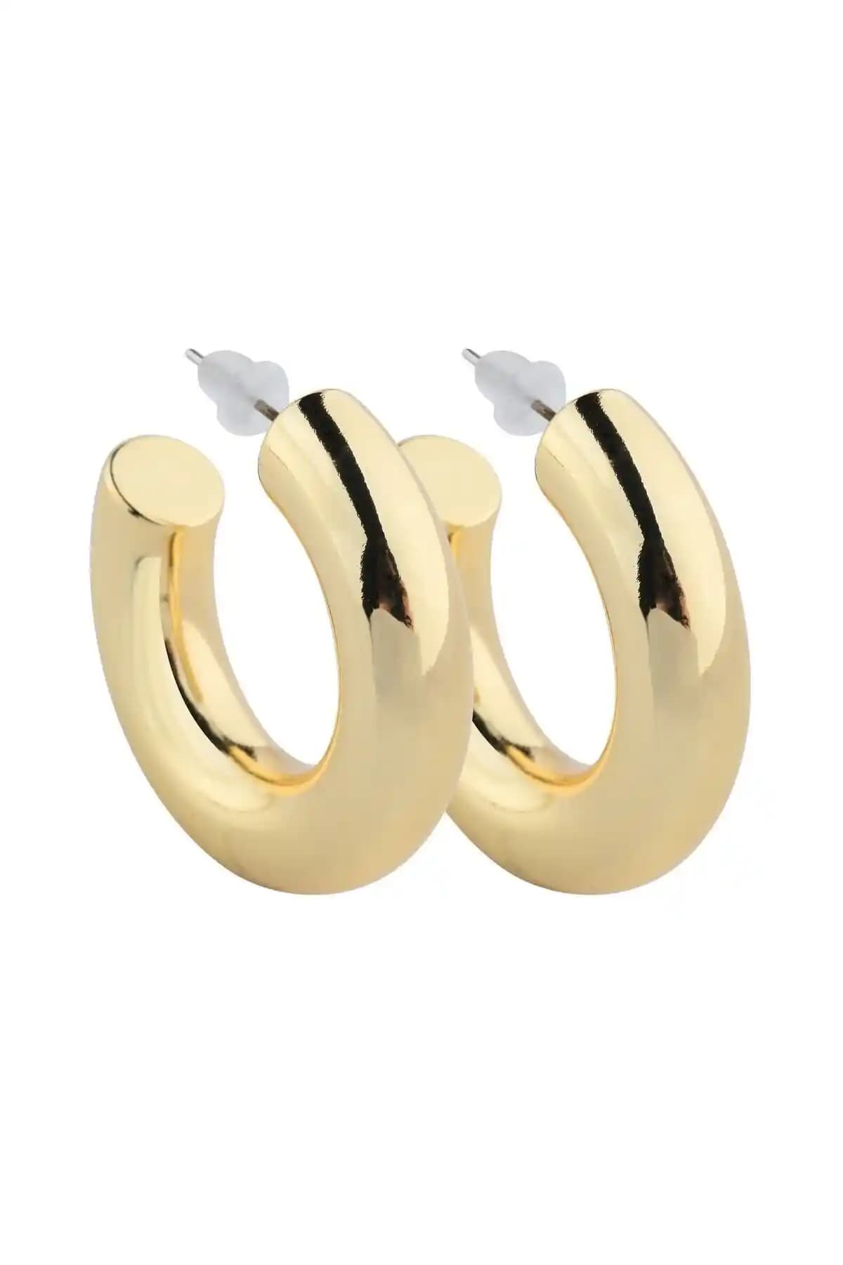 Kalın Altın Rengi Çelik Halka Küpe: Şık ve Dayanıklı Günlük Takı Seçeneği