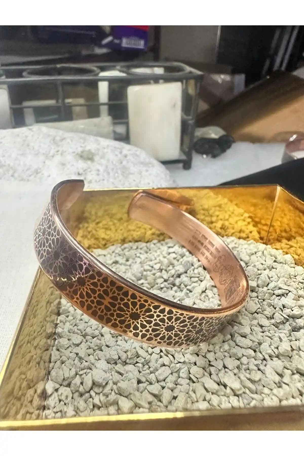 KAVELE Bakır Bileklikleri Karşılaştırması: Sağlık ve Estetik Açısından En İyi Seçenekler