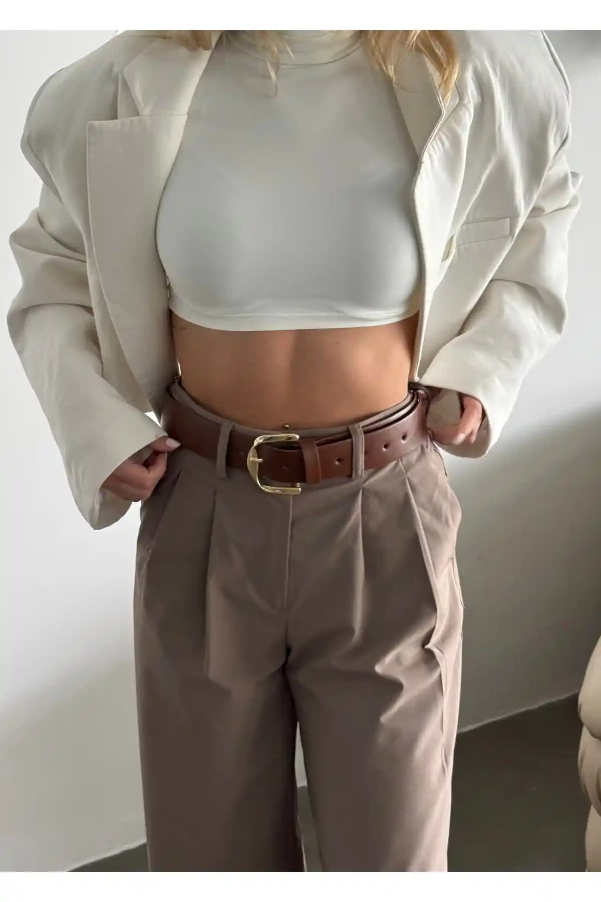 KİLİGİSTANBUL Kadın Kahverengi Gold Tokalı Kemer: Şıklık ve Dayanıklılık Bir Arada