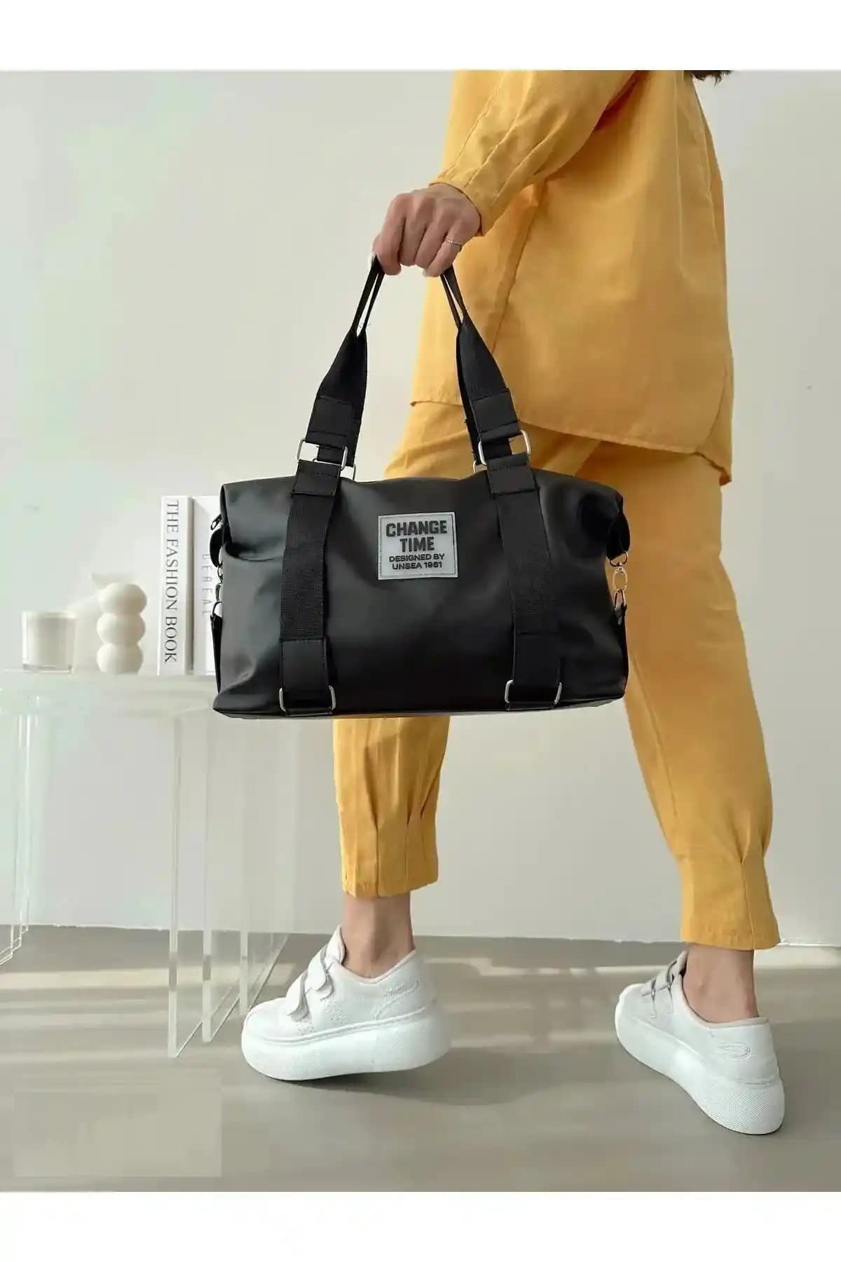 KOST Kadın Spor Kemer Detaylı Shopper Omuz Çantası - Siyah ve Şık Tasarım