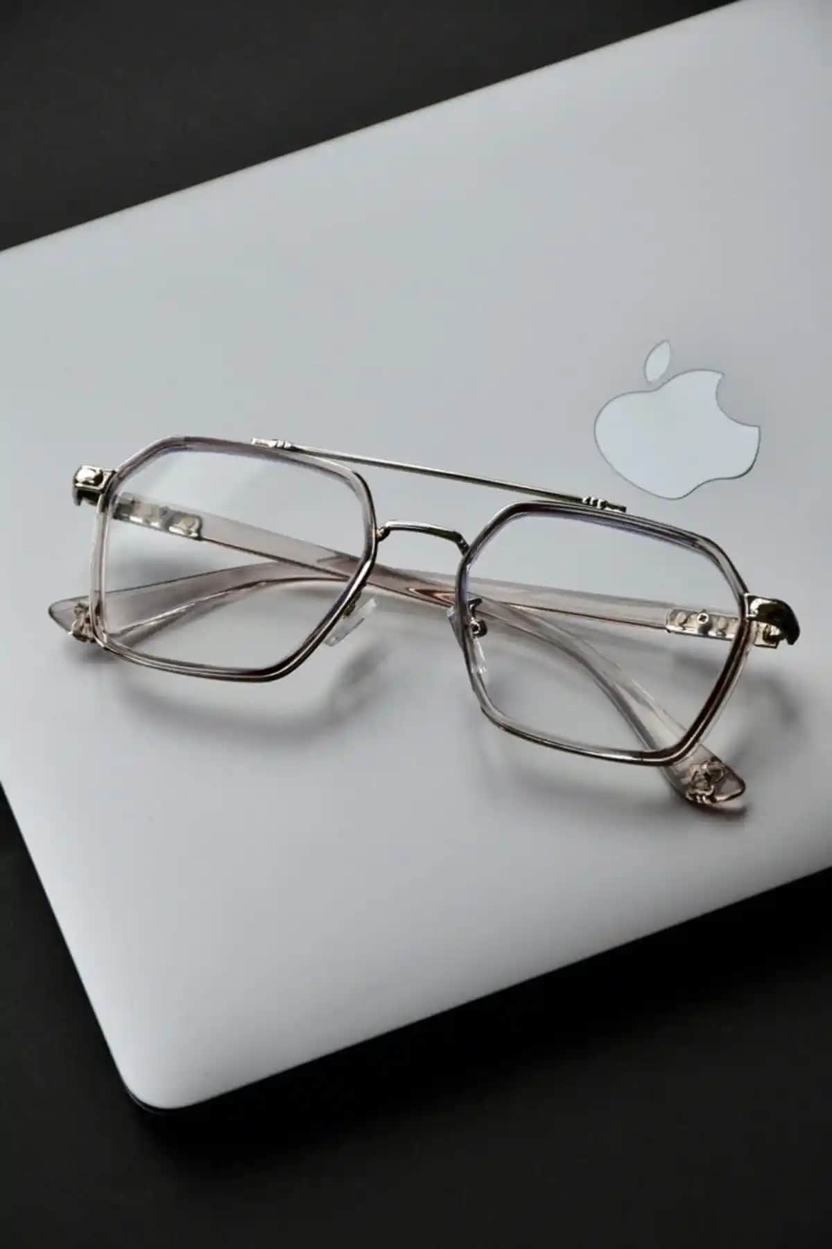 LOOKUP Mavi Işık Koruyucu Gözlükleri: Şık ve Fonksiyonel Tasarım ile Göz Sağlığını Koruma