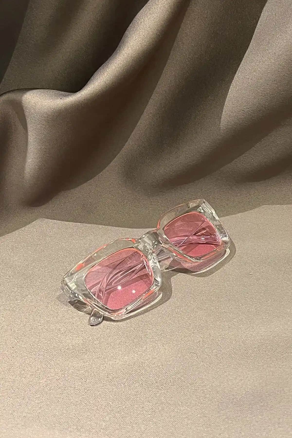 LUPİX ve MACERATİ Güneş Gözlüğü Karşılaştırması: Hangi Ürün Sizin İçin Uygun