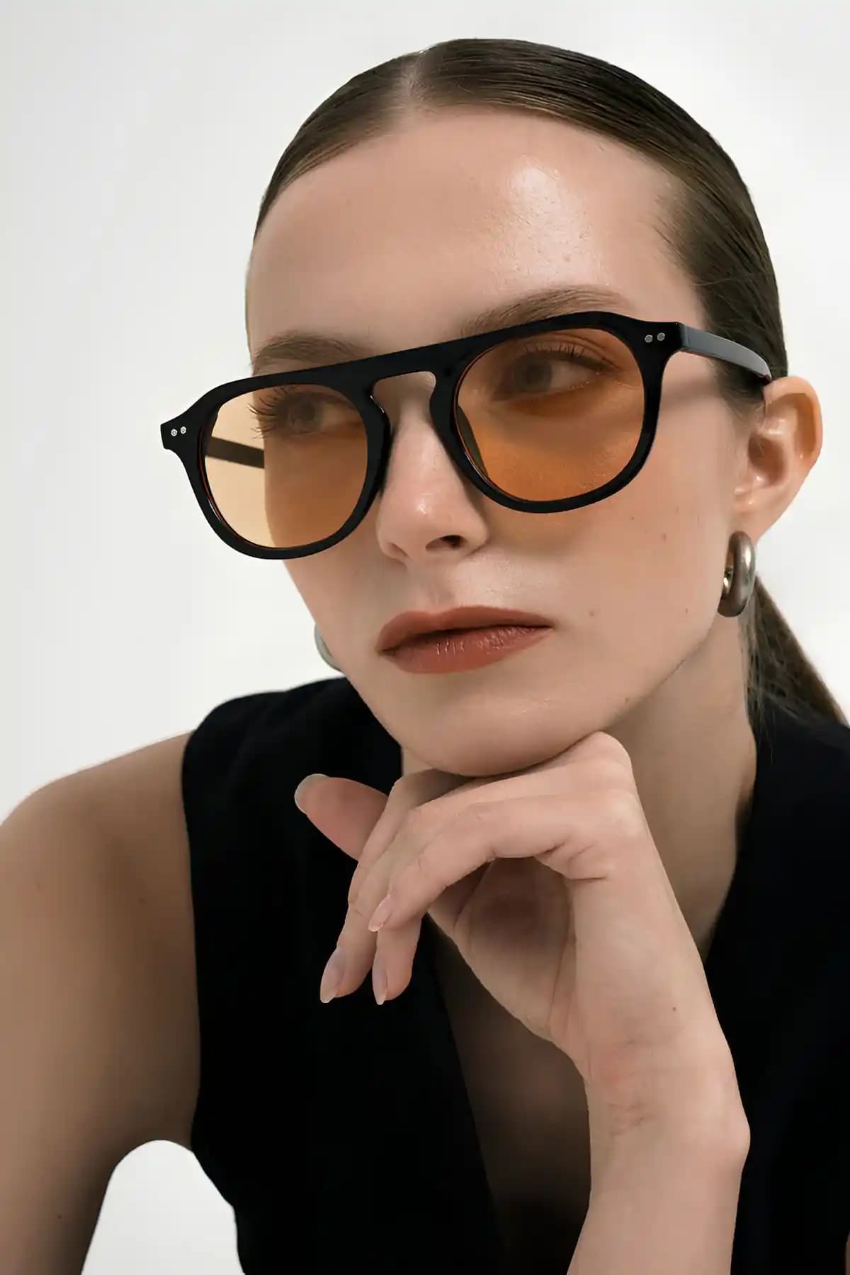 MACERATİ Huge Unisex Siyah Çerçeve Turuncu Cam Güneş Gözlüğü Şık ve Koruyucu Tasarım