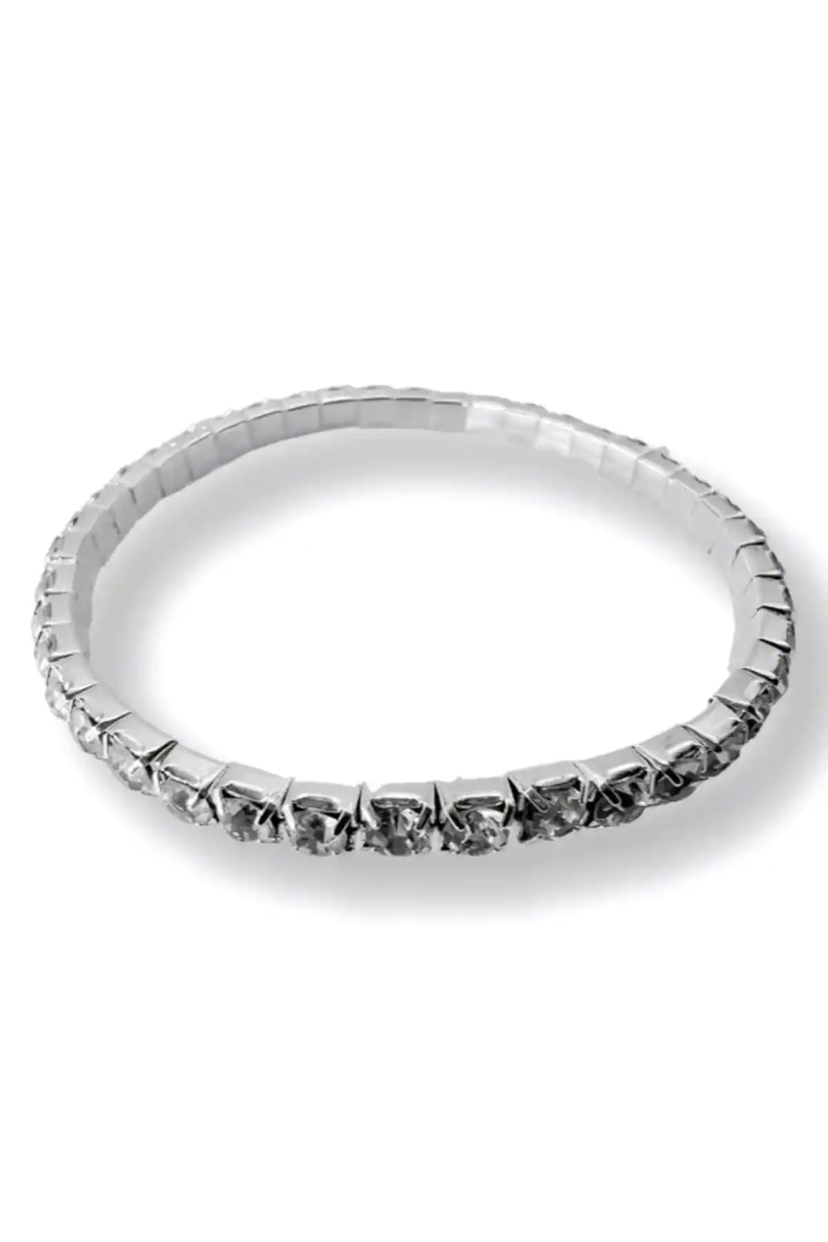 MAZEN Tam Tur 4mm Zirkon Taşlı Esnek Su Yolu Bileklik Modaya Uygun Şıklık ve Konfor Sağlar