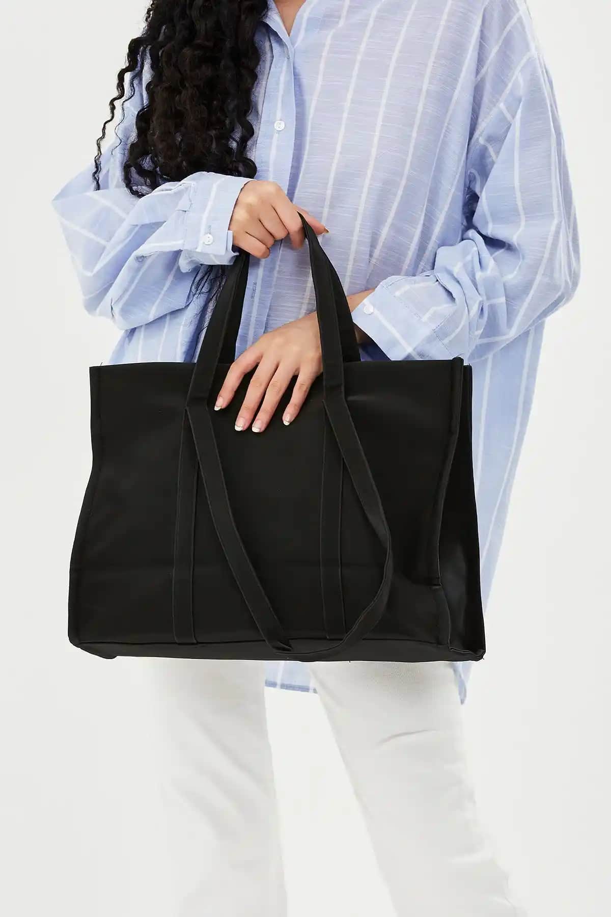 Minebag Amelia Kadın Kol Çantası Günlük Kullanım İçin Şık ve Dayanıklı Tasarım