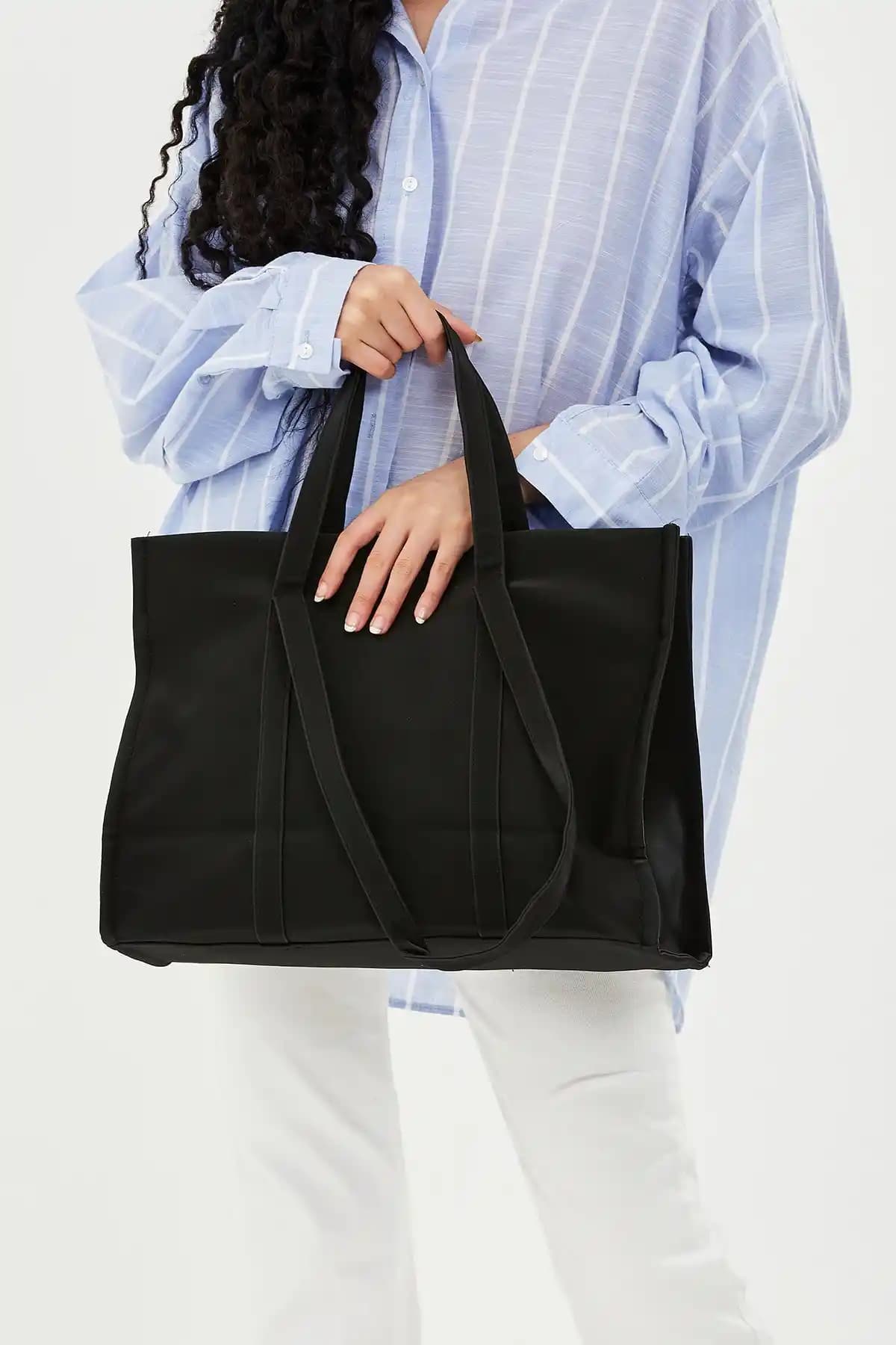 Minebag Amelia Kadın Kol Çantası Günlük Kullanım İçin Şık ve Dayanıklı Tasarım