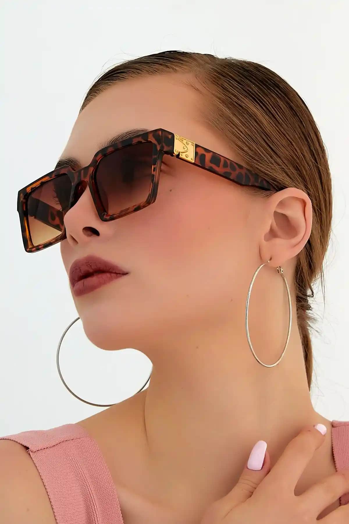 ModaLand Evony Gold Leopar Güneş Gözlüğü Şıklık ve Koruma Sunan Trend Tasarım