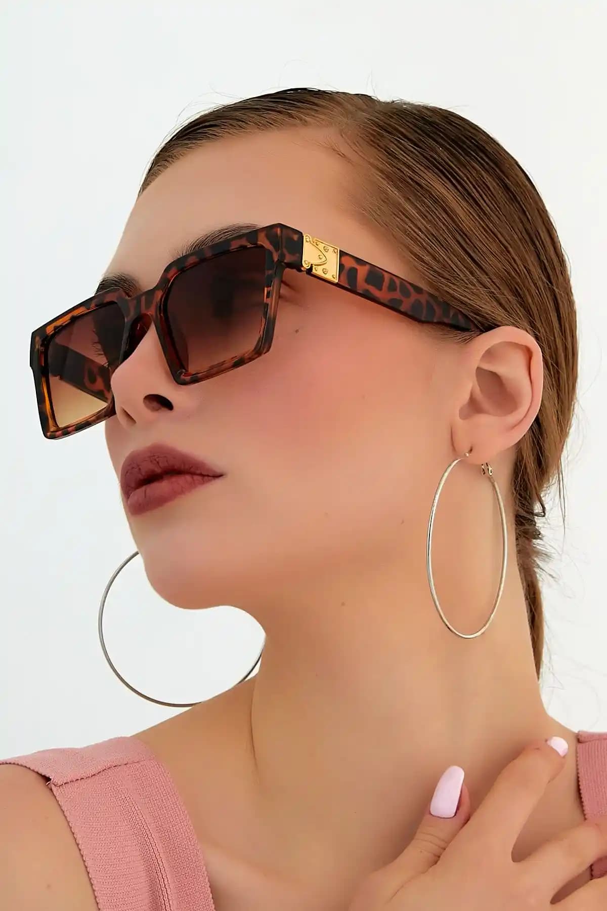 ModaLand Evony Gold Leopar Güneş Gözlüğü Şıklık ve Koruma Sunan Trend Tasarım