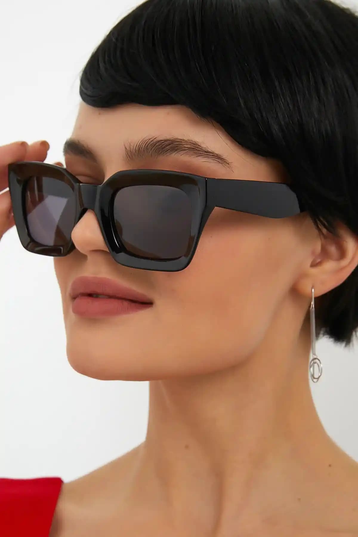 ModaLand New Mia ve Modalucci Güneş Gözlüğü Karşılaştırması: Stil, Koruma ve Kullanıcı Yorumları