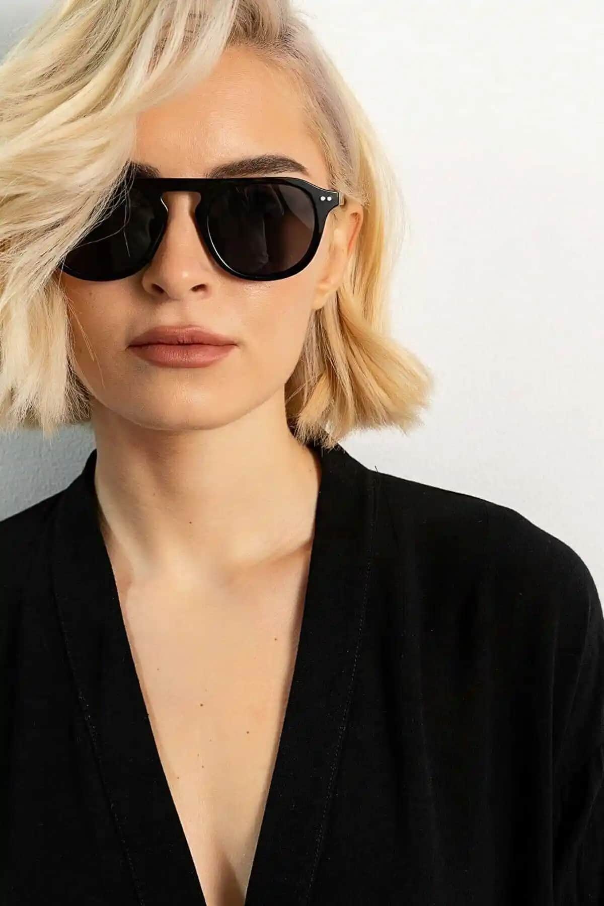 Modalucci 2022 Unisex Siyah Güneş Gözlüğü: Şıklık ve Göz Sağlığı İçin Uygun Seçenek