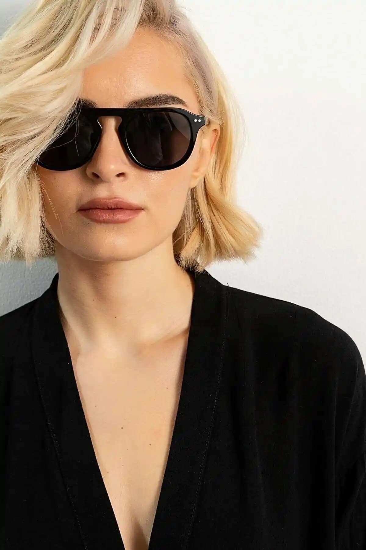 Modalucci 2022 Unisex Siyah Güneş Gözlüğü: Şıklık ve Göz Sağlığı İçin Uygun Seçenek