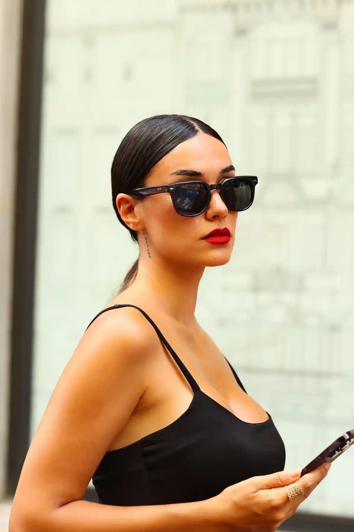 Modalucci Moda Lucci Unisex Mk 2023 Güneş Gözlüğü: Şıklık ve Fonksiyonellik Bir Arada