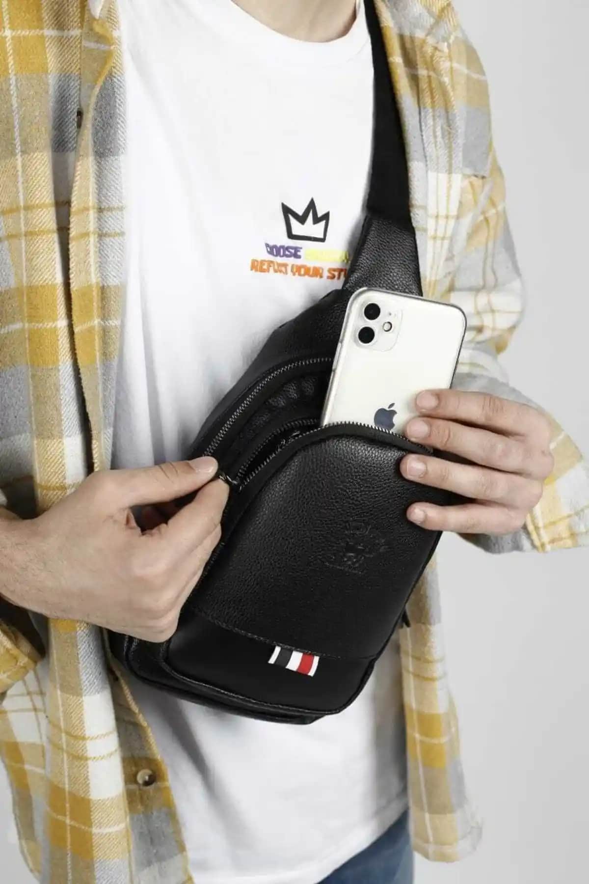 Modern ve Fonksiyonel Vegan Deri Çanta Yeni Nesil Günlük Kullanım İçin Tasarlandı