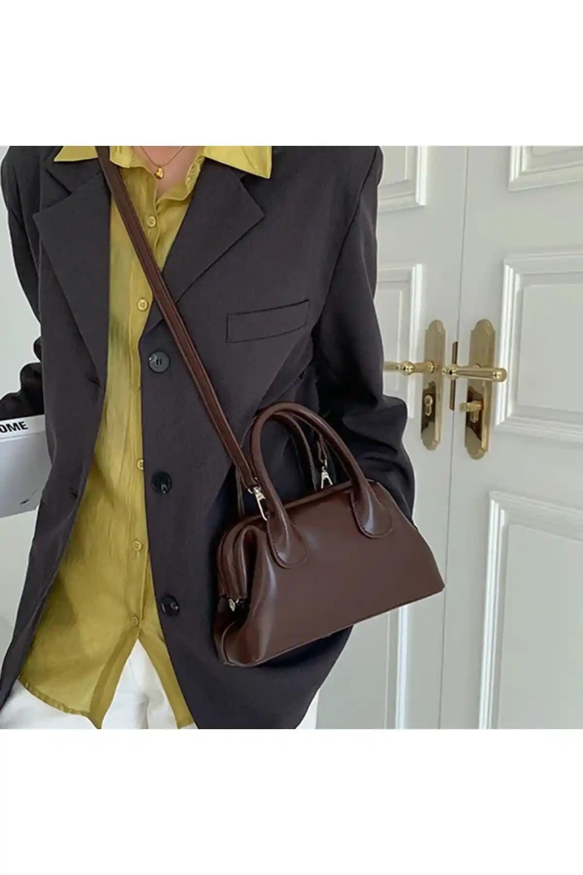 Momsbrand 23x15 cm Kahverengi Suni Deri Omuz ve El Çantası Günlük Kullanım İçin