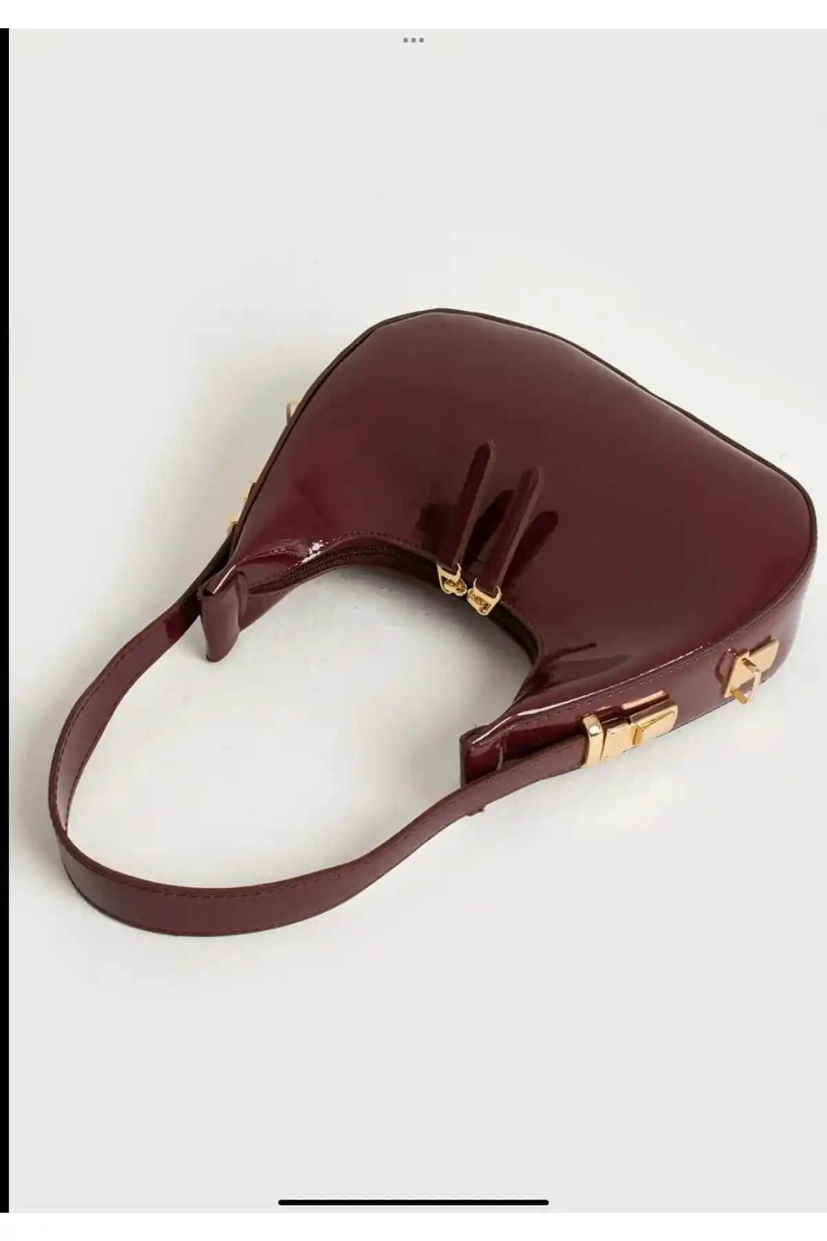 Mybag Kadın Rugan Deri Baget Cherry Çanta Modern, Şık ve Doğa Dostu Tasarım