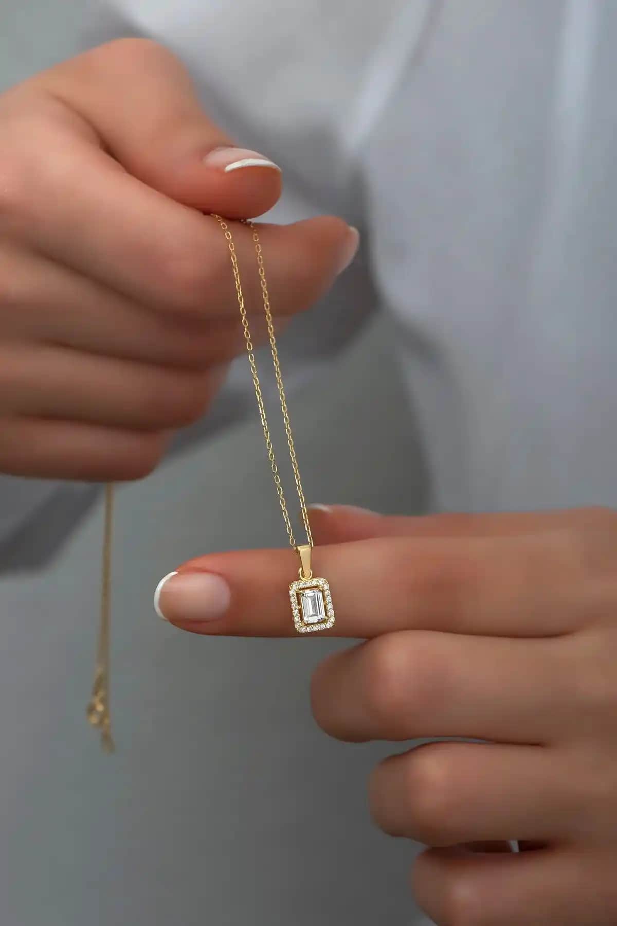 NEREZE Marka Gümüş Kolye Karşılaştırması: Gold Baget ve Sonsuzluk Modelleri