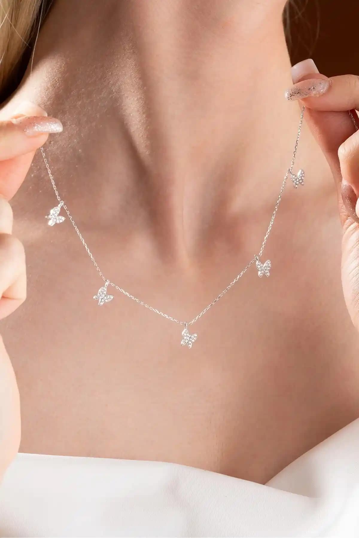 NEREZE ve Silvano Jewelry Gümüş Kolye Karşılaştırması: Tasarım ve Kalite Analizi