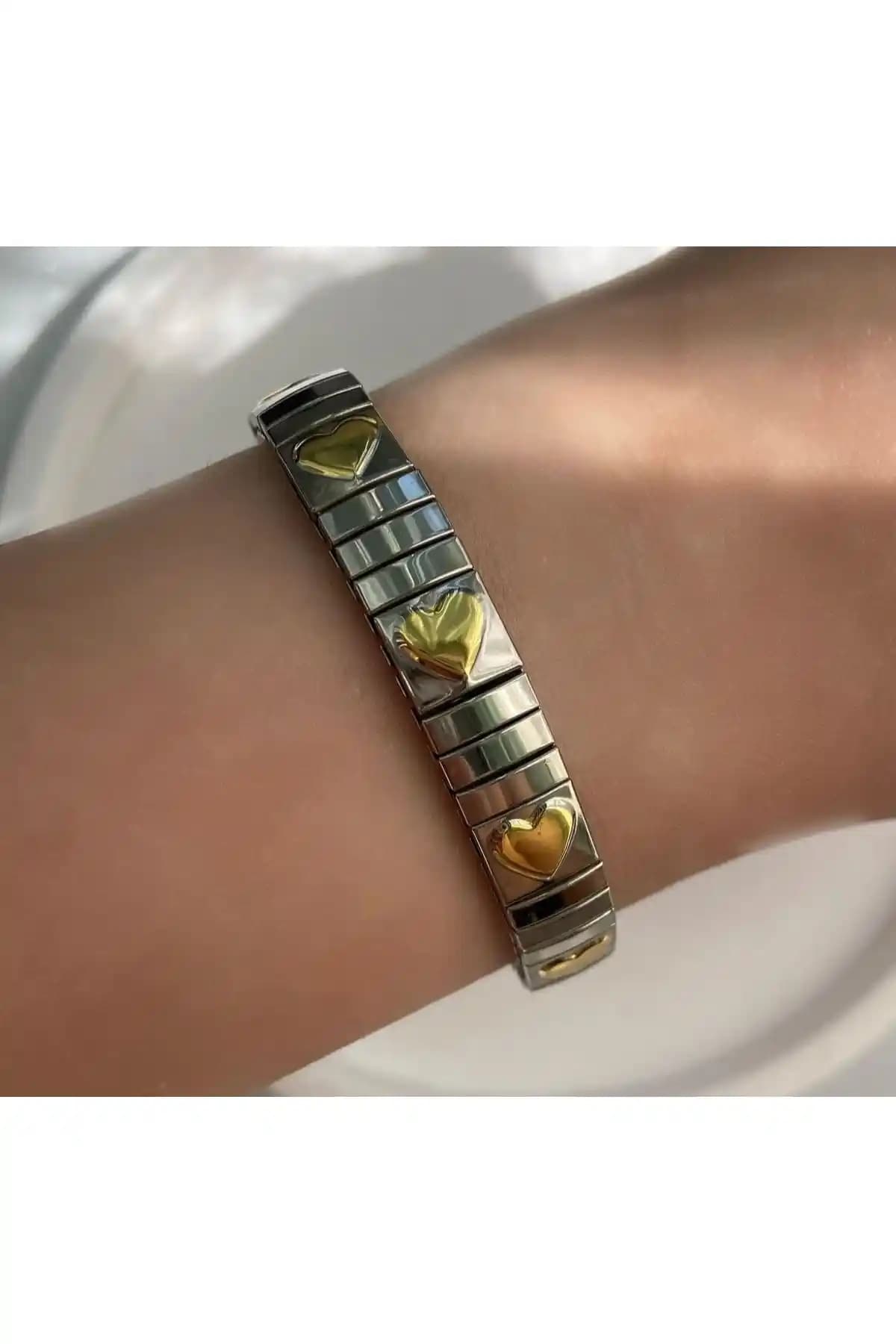 NİLLS STORE İthal Çelik Kalp Figürlü Bileklik: Modern ve Dayanıklı Takı Seçeneği