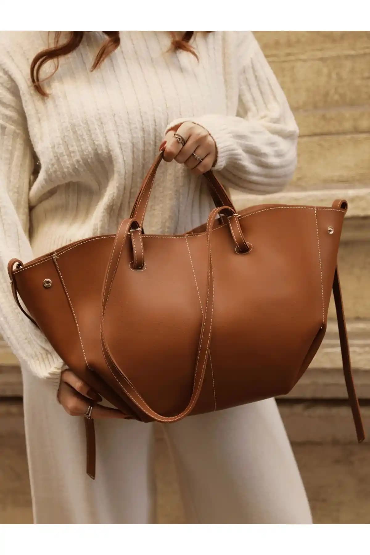 Nura Taba Kadın Polen El ve Omuz Çantası: Şıklık ve Fonksiyonellik Bir Arada