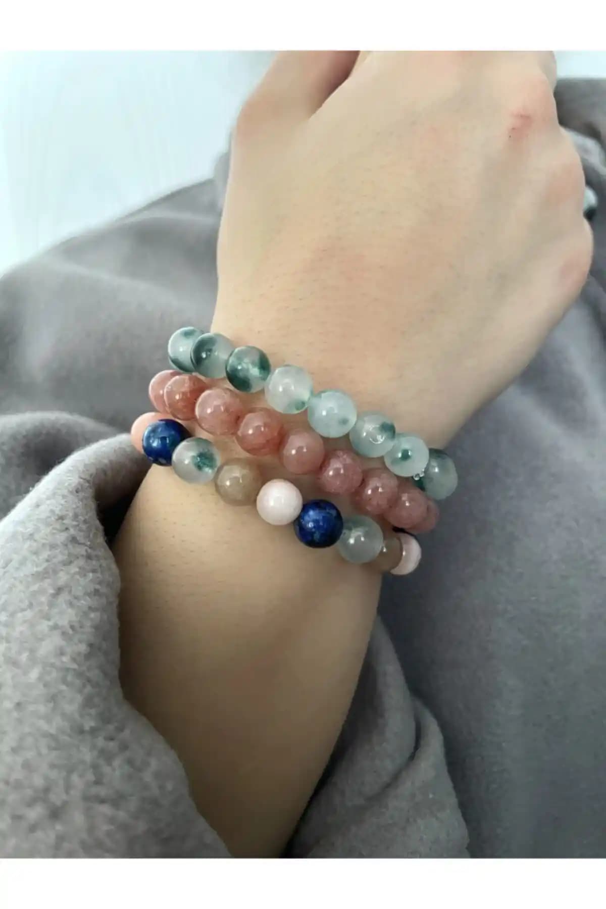 Padore doğal taş bileklik seti kadınlar için şık ve anlamlı aksesuarlar sunar