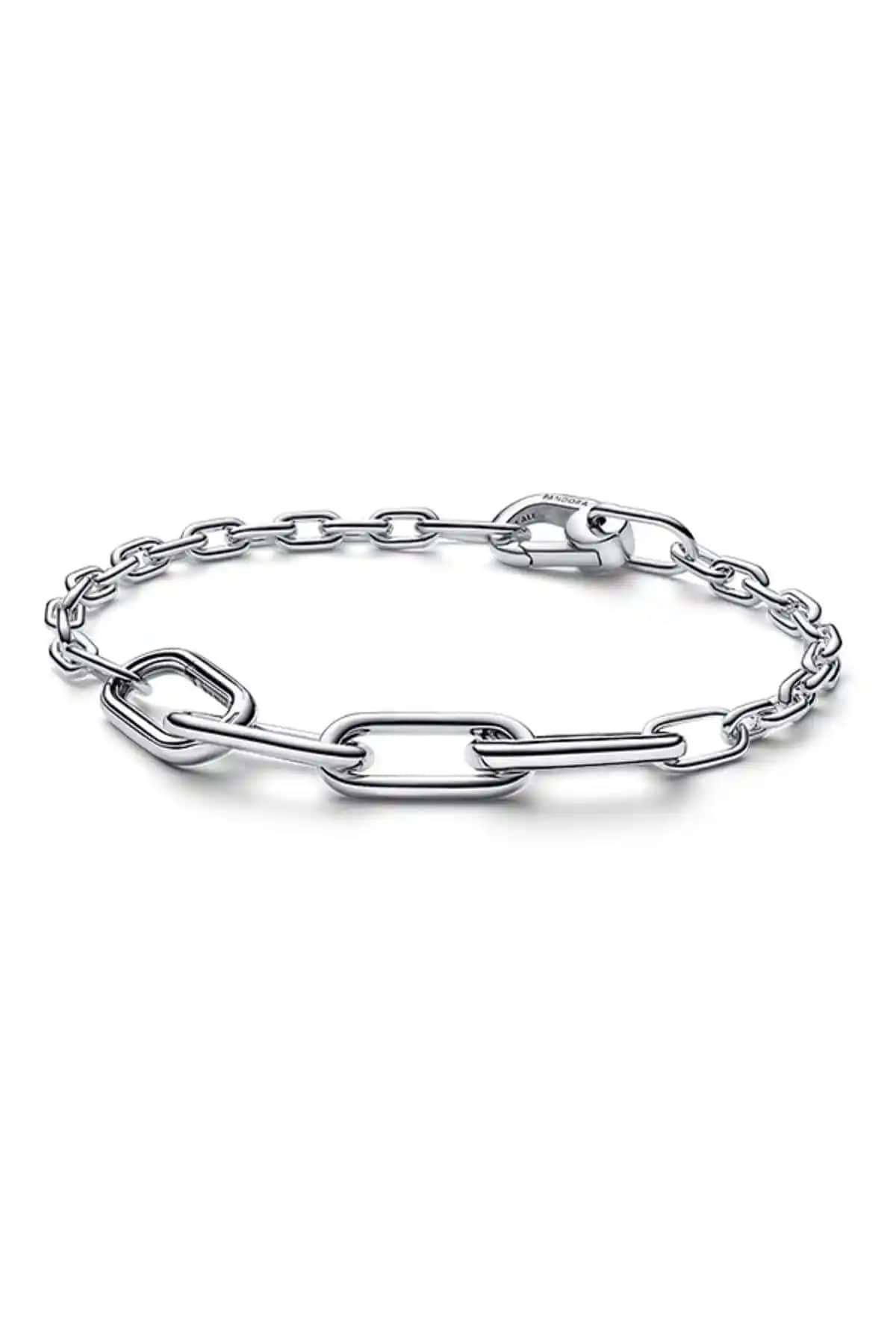 Pandora Me Slim Halka Bileklik: Zarif ve Kişiselleştirilebilir Modern Takı Seçeneği