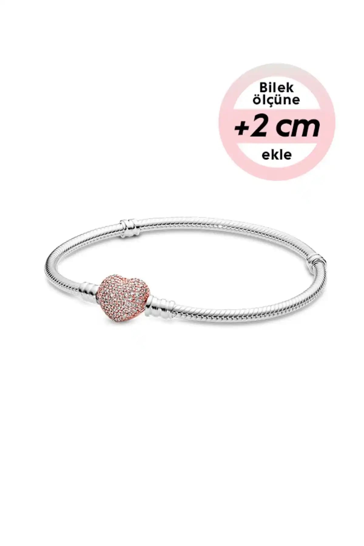 Pandora Moments 14 Ayar Pembe Altın Kaplama Pavé Kalp Klipsli Bileklik: Zarif ve Şık Bir Takı Seçeneği