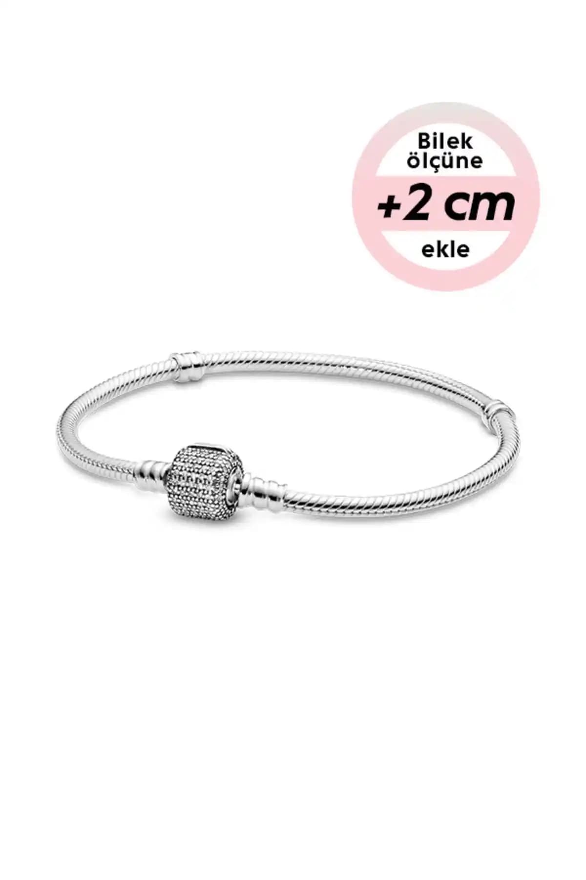 Pandora Moments Gümüş Pavé Klipsli Bileklik: Zarif ve Dayanıklı Takı Seçenekleri