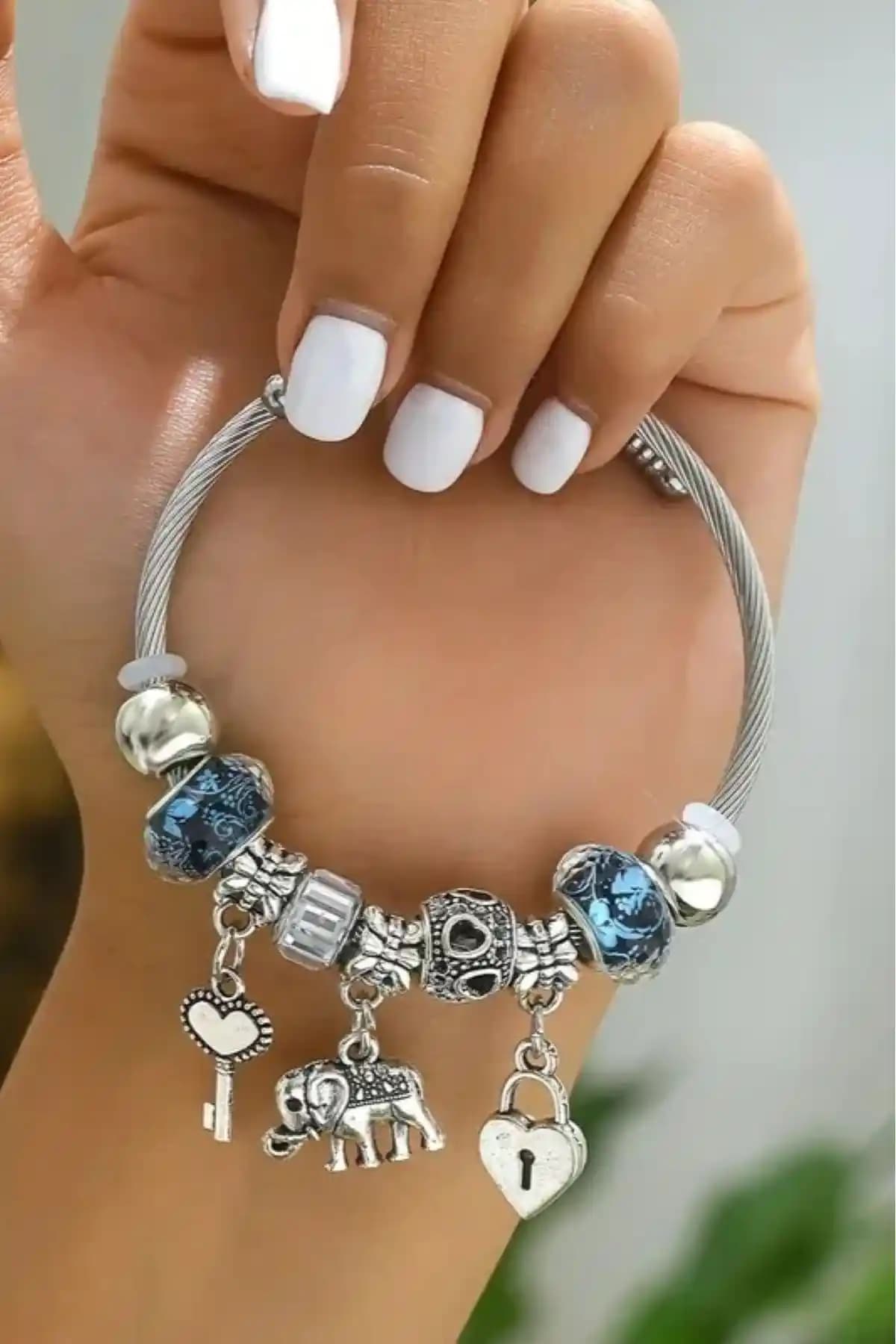 Paslanmaz Çelik Kristal Detaylı Kadın Bileklikleri | Ayarlanabilir ve Şık Tasarım