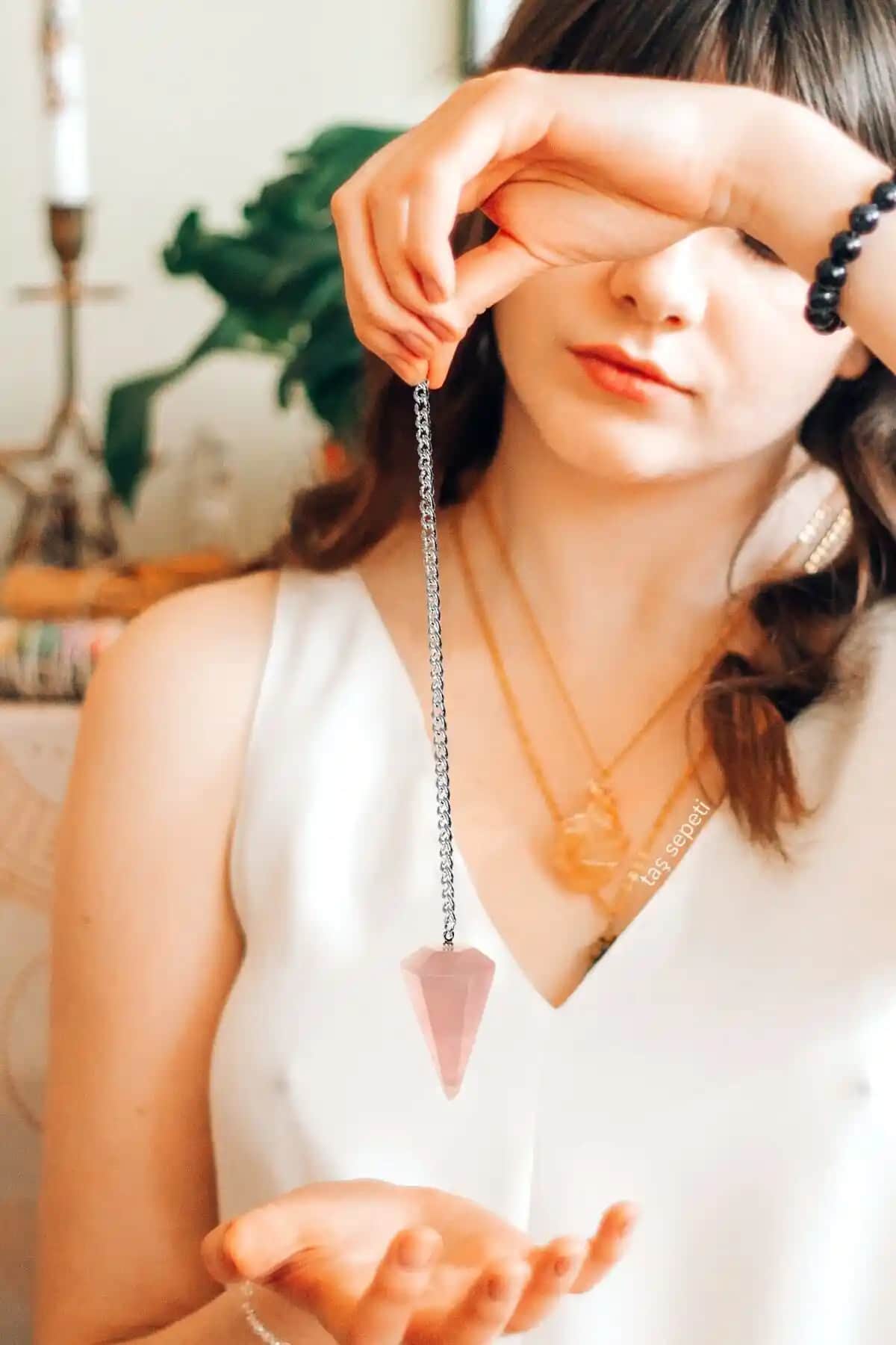 Pembe Kuvars Doğal Taş Pandül Sarkaç Enerji ve Meditasyon İçin Uygun Araç