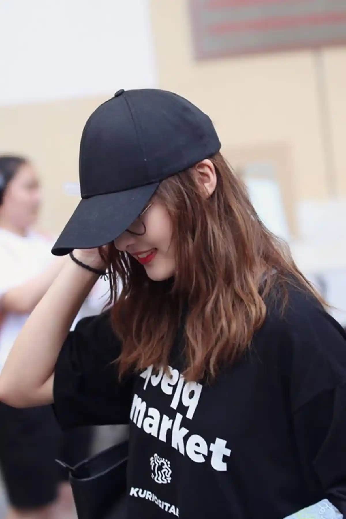 Ritagarcia Unisex Siyah Spor Şapka: Şıklık ve Konfor Sunan Ayarlanabilir Tasarım