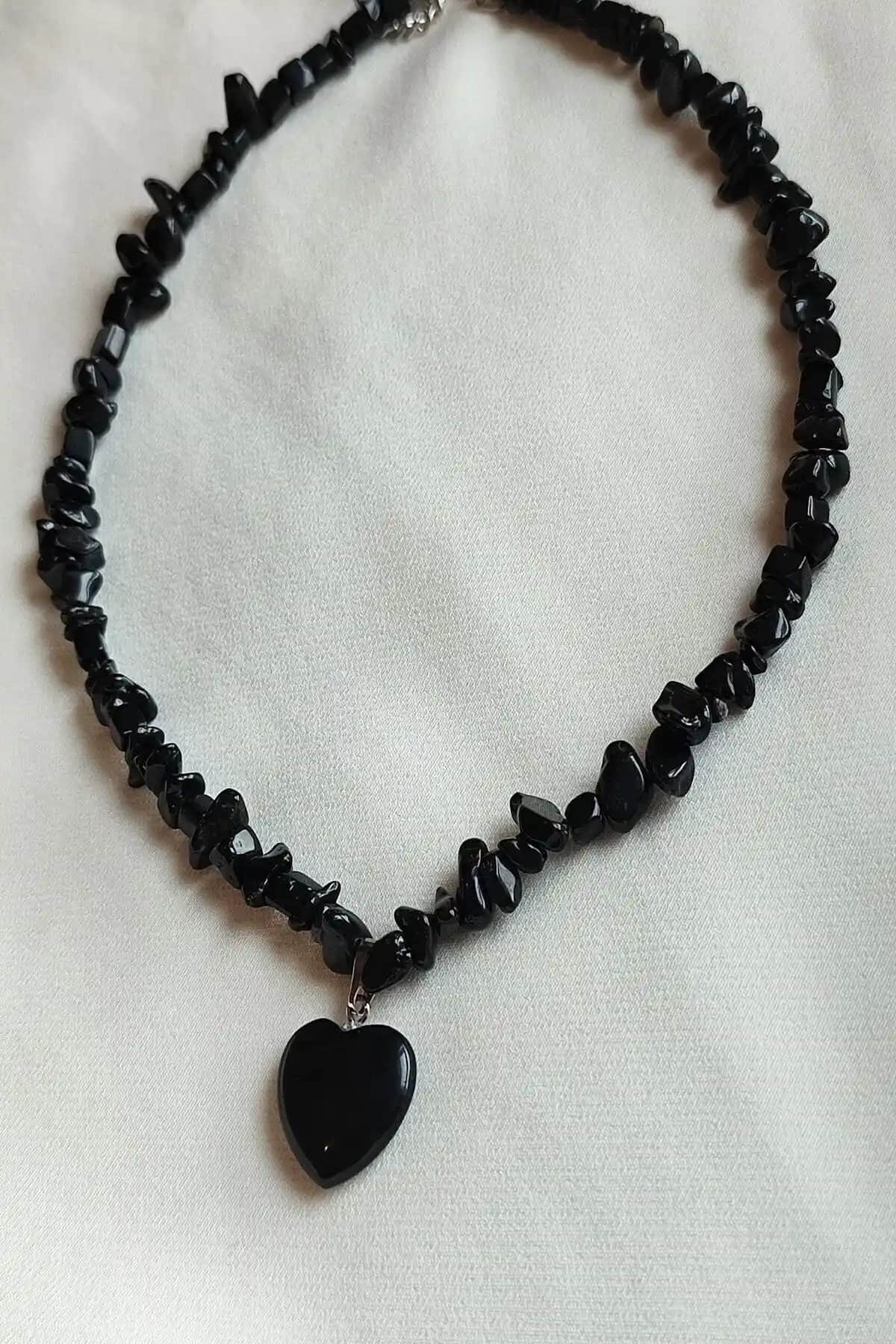 Sertifikalı Oniks Kırıktaş Doğal Taş Kalp Kolye - Zarif ve Dayanıklı Tasarım