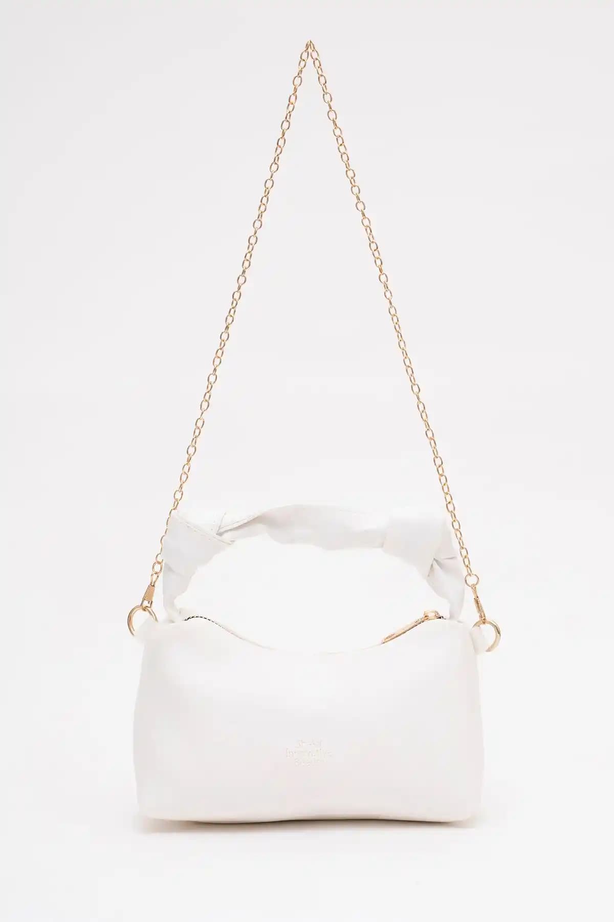 Shaka Beyaz Soft Deri Düğüm Detaylı Zincir Askılı El ve Omuz Çantası İnceleme ve Kullanım Rehberi